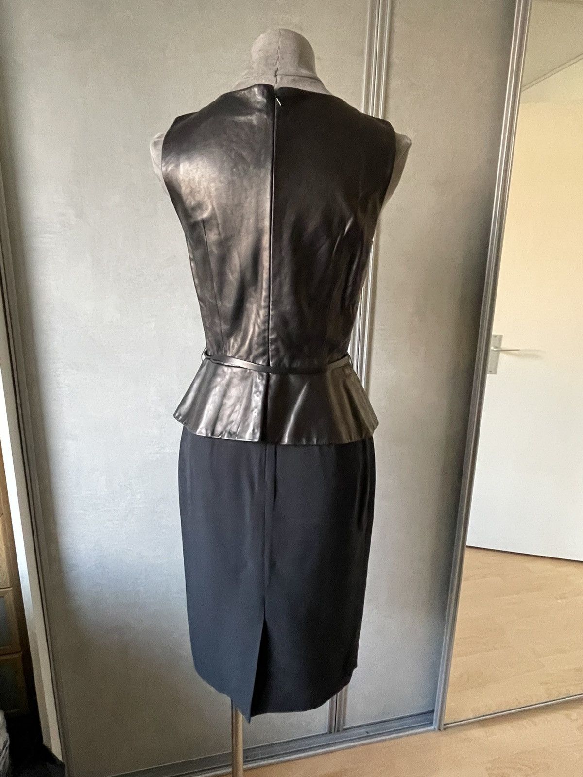 Dior CHRISTIAN DIOR LEATHER DRESS Size XS / US 0-2 / IT 36-38 - 7 Thumbnail