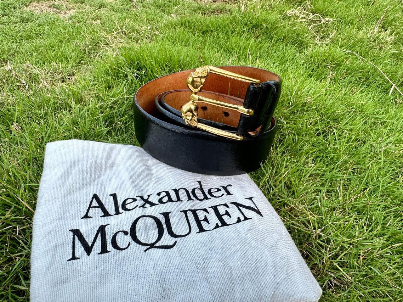 Alexander McQueen Authentic Alexander McQueen Skull Buckle Leather Belt Size ONE SIZE - 1 Thumbnail