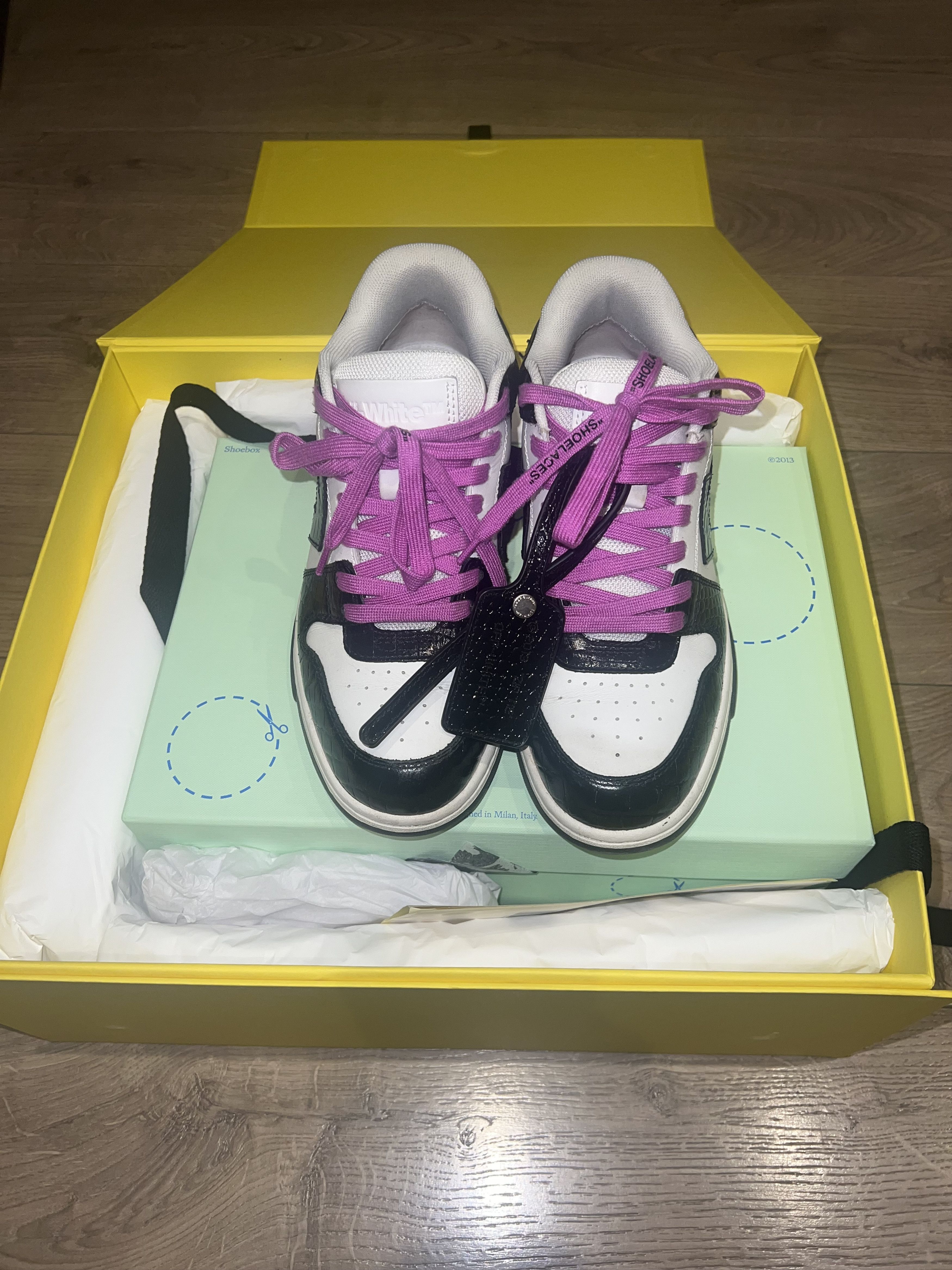 Off-White Off-White Out Of Office Size US 7 / IT 37 - 1 Thumbnail