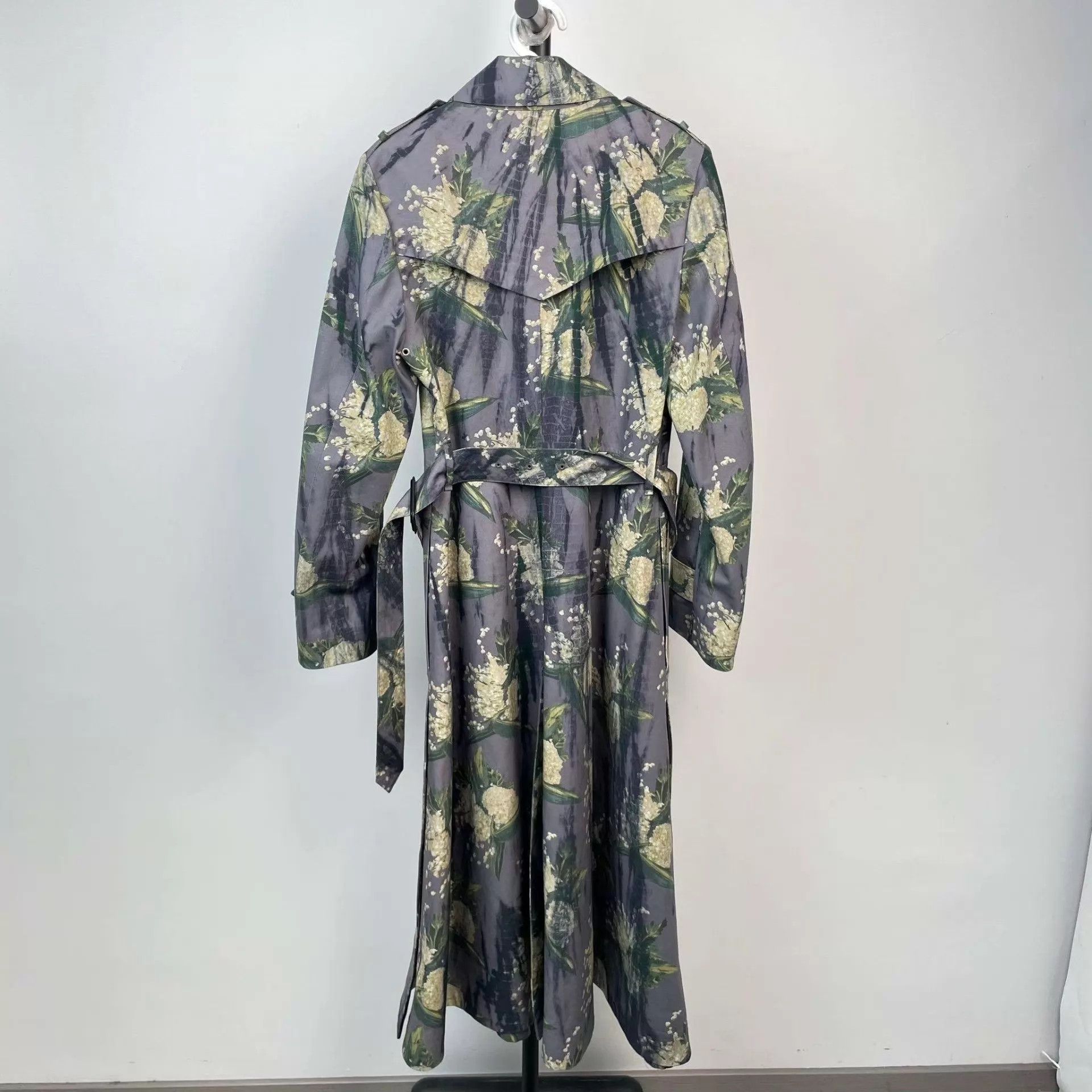 Dior Dior Purple Floral Trench Coat Size 36 Size XS / US 0-2 / IT 36-38 - 2 Thumbnail