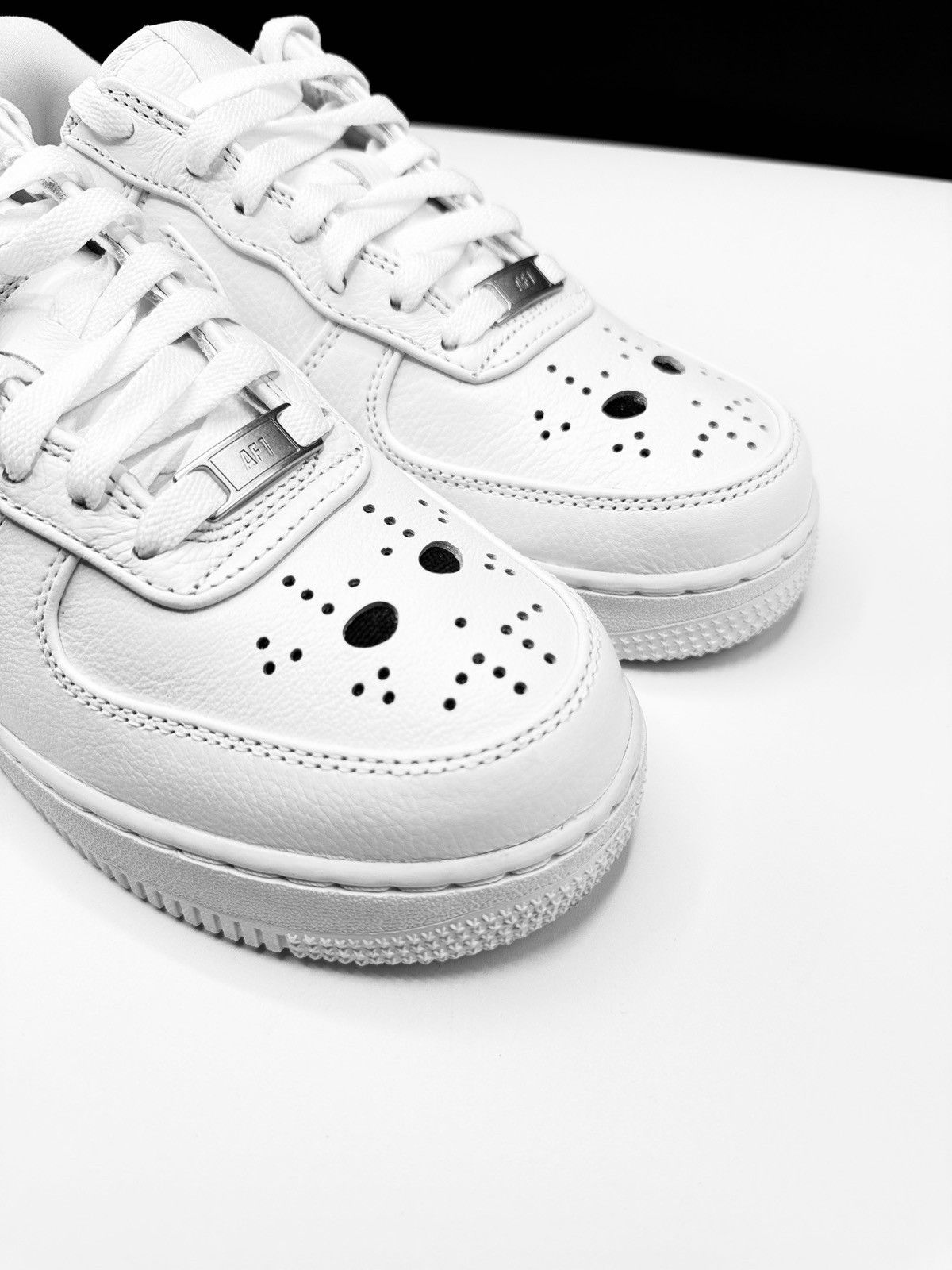 Nike Air Force 1 Low ‘ Jason Voorhees ‘ Size US 7 / EU 40 - 3 Thumbnail