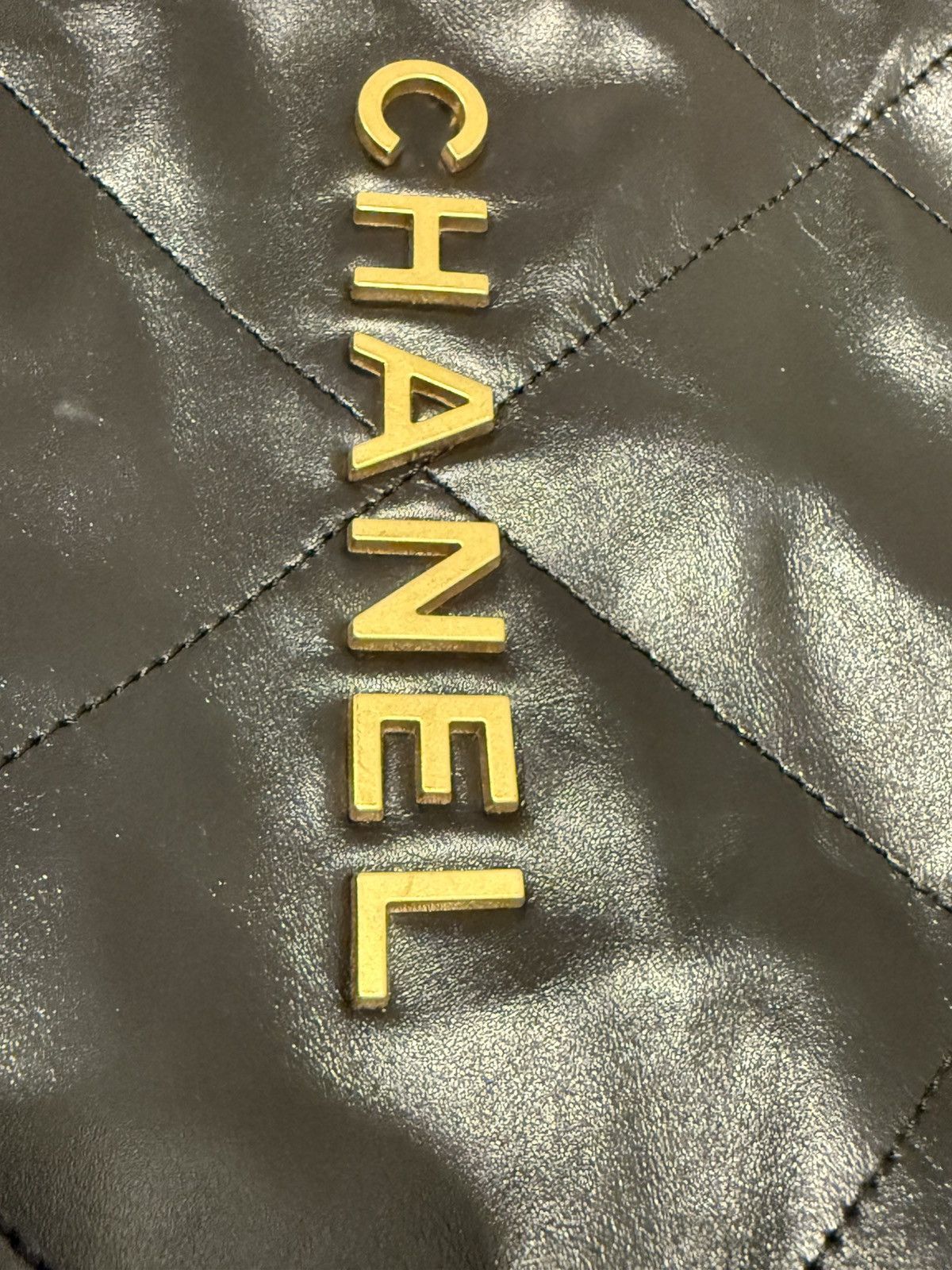 Chanel Chanel 22 Bag (Black/Gold) Size ONE SIZE - 2 Thumbnail