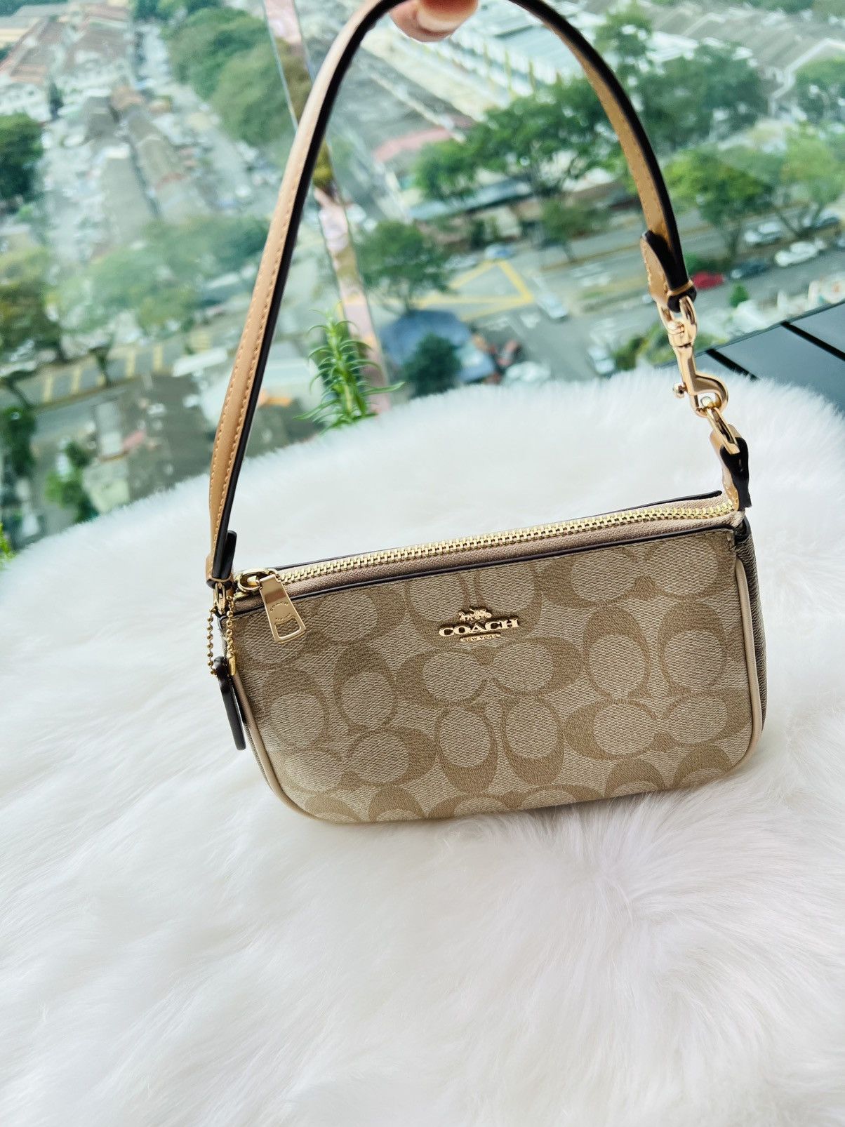 Coach Original COACH NOLITA 19 IN SEASONAL COLOUR Bag Small Logo Size ONE SIZE - 2 Thumbnail