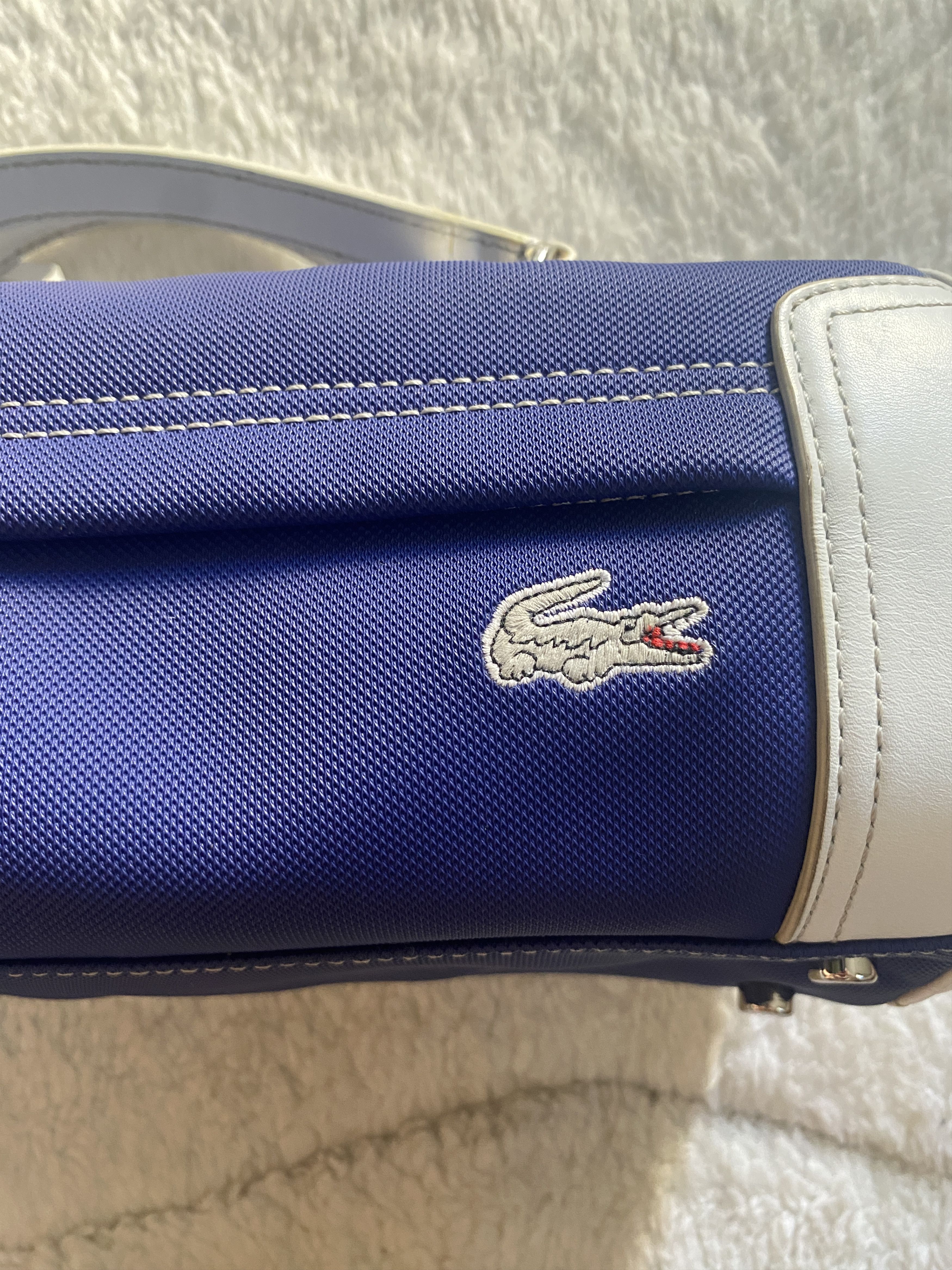 Lacoste Rare Lacoste Barrel Bag – Navy & White PVC Size ONE SIZE - 9 Thumbnail