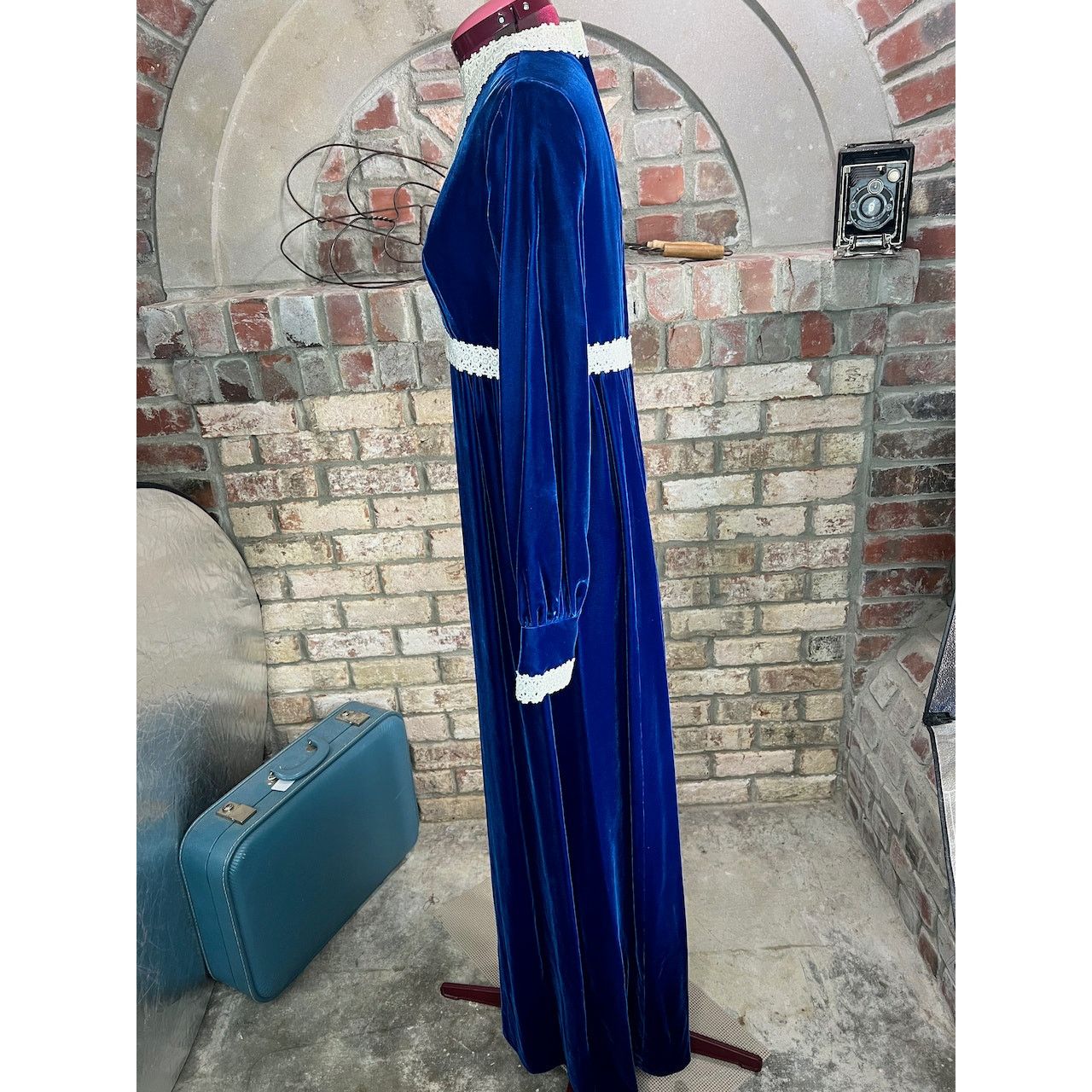 Vintage maxi dress velvet blue lace gothic formal Size XL / US 12-14 / IT 48-50 - 6 Thumbnail