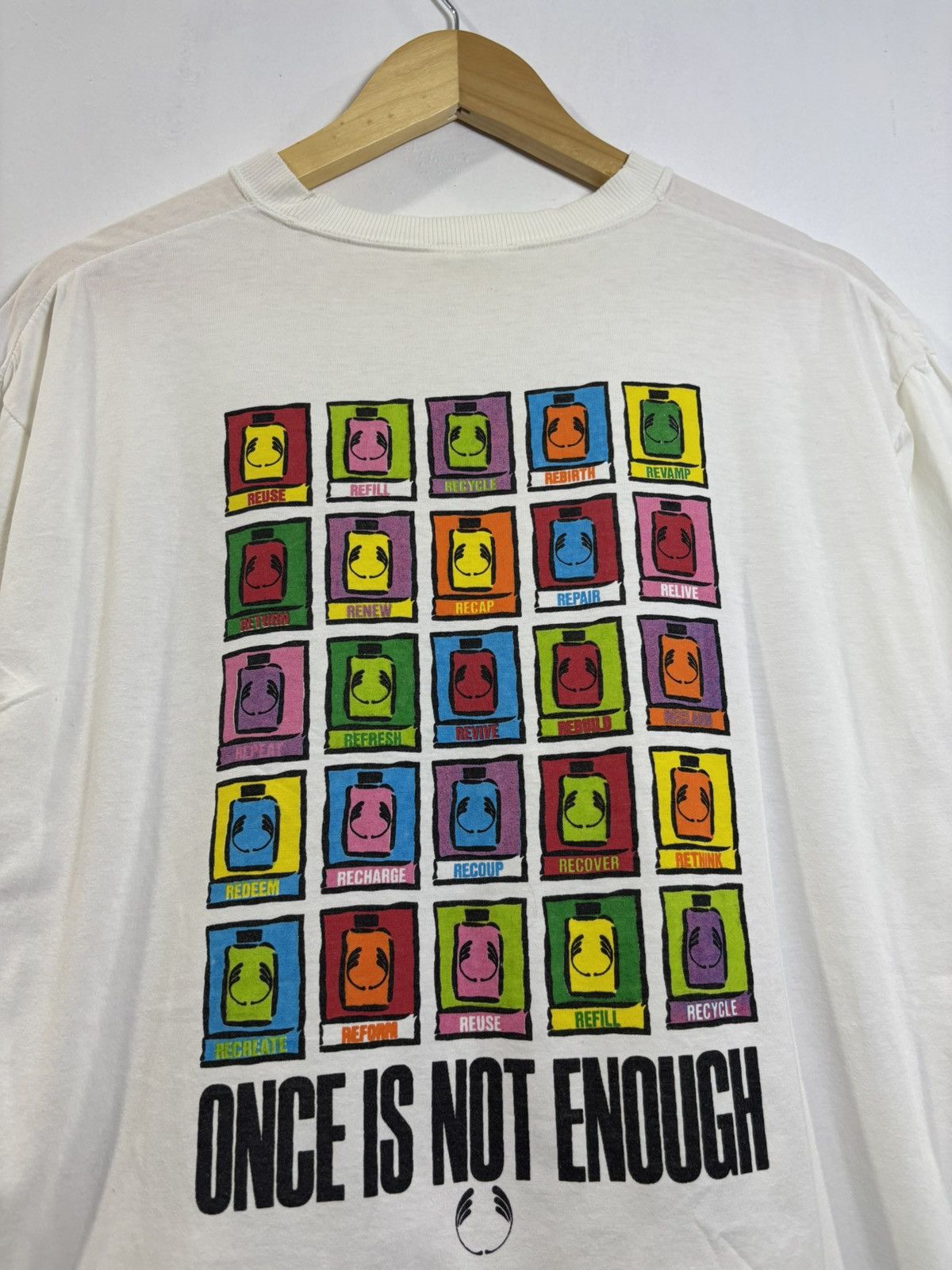 Vintage Vintage 90’s Body Shop Promo Tshirt Size US M / EU 48-50 / 2 - 3 Thumbnail