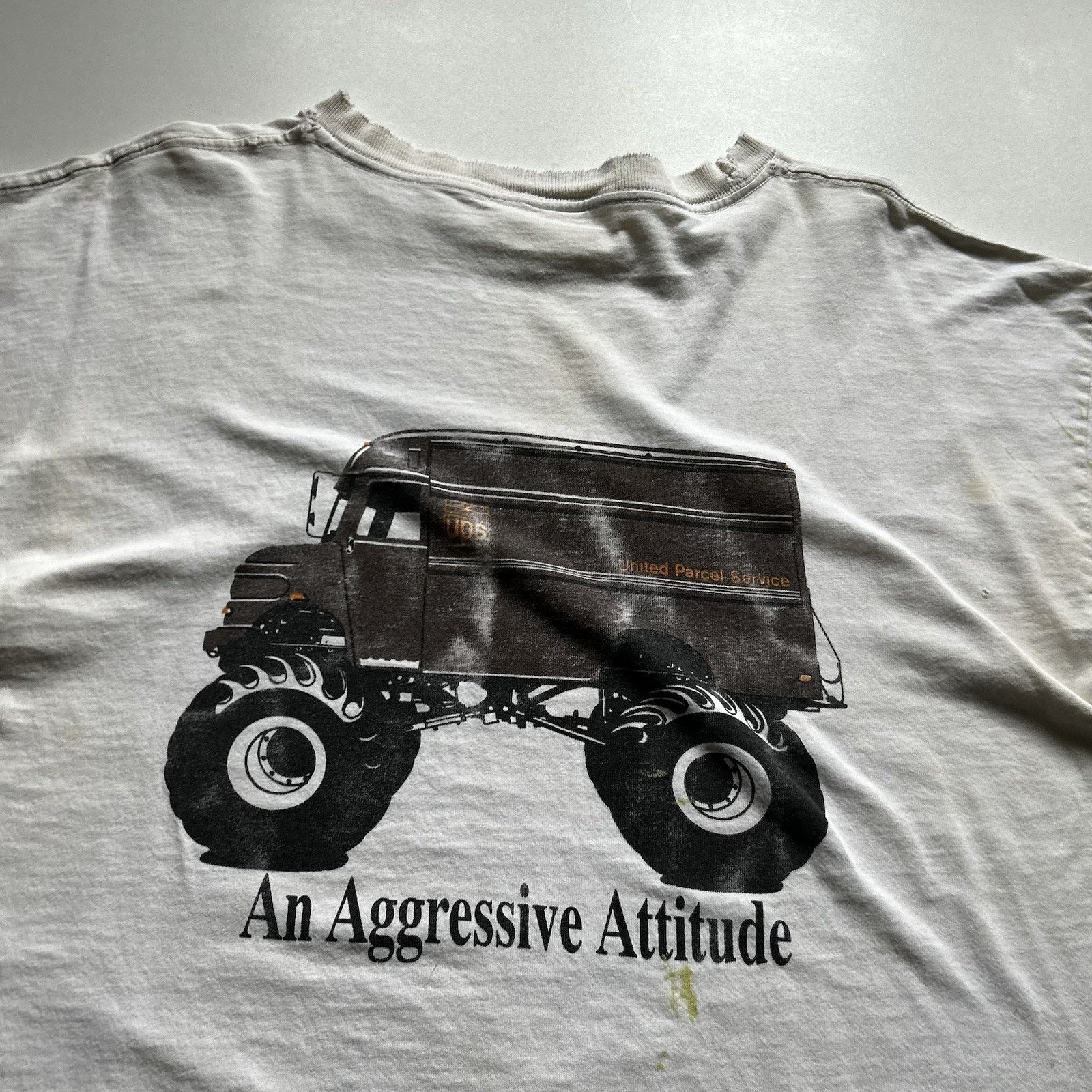 Vintage Vintage UPS Shipping Shirt XL Mail Delivery Promo Distressed Size US XL / EU 56 / 4 - 2 Thumbnail