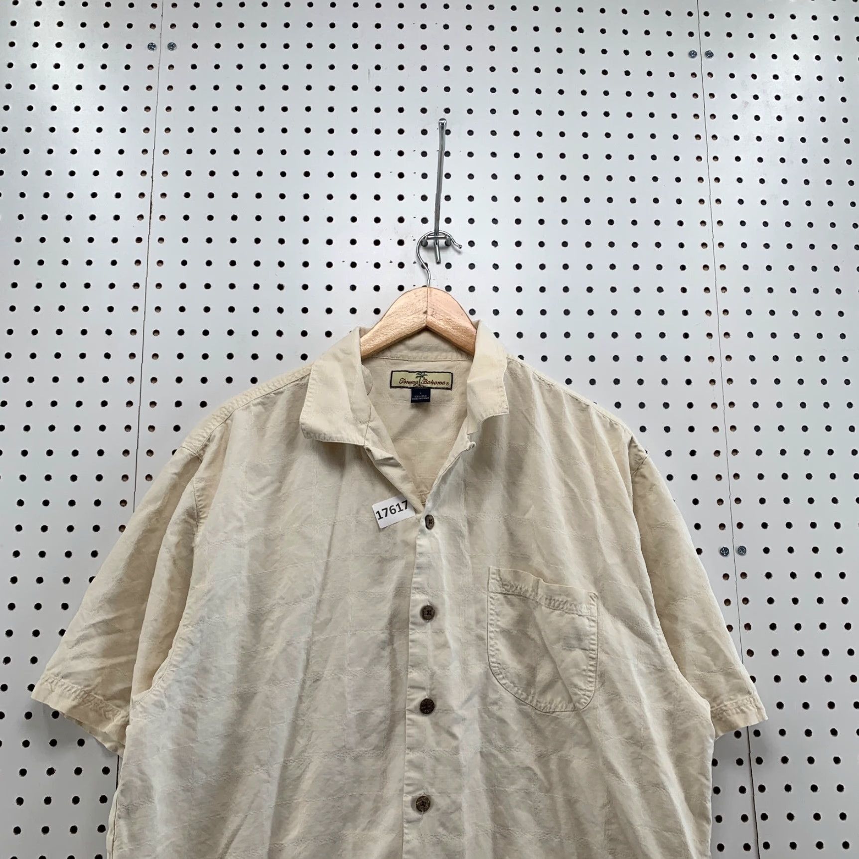 Tommy Bahama Tommy Bahama Button-Up Shirt Adult Large Beige Short Sleeve Silk Check Size US L / EU 52-54 / 3 - 2 Thumbnail