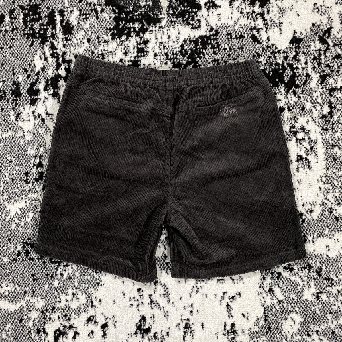 Stussy STUSSY BOX LOGO CORDUROY SHORTS IN CHARCOAL - 32 Size US 32 / EU 48 - 3 Thumbnail