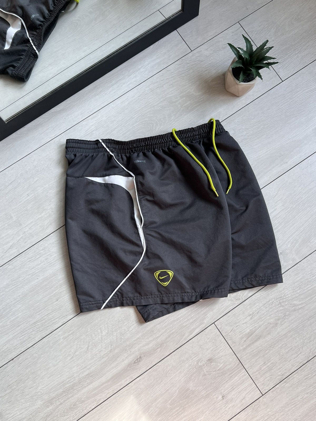 Nike × Vintage Vintage Nike FitDry Shorts Size US 32 / EU 48 - 1 Thumbnail