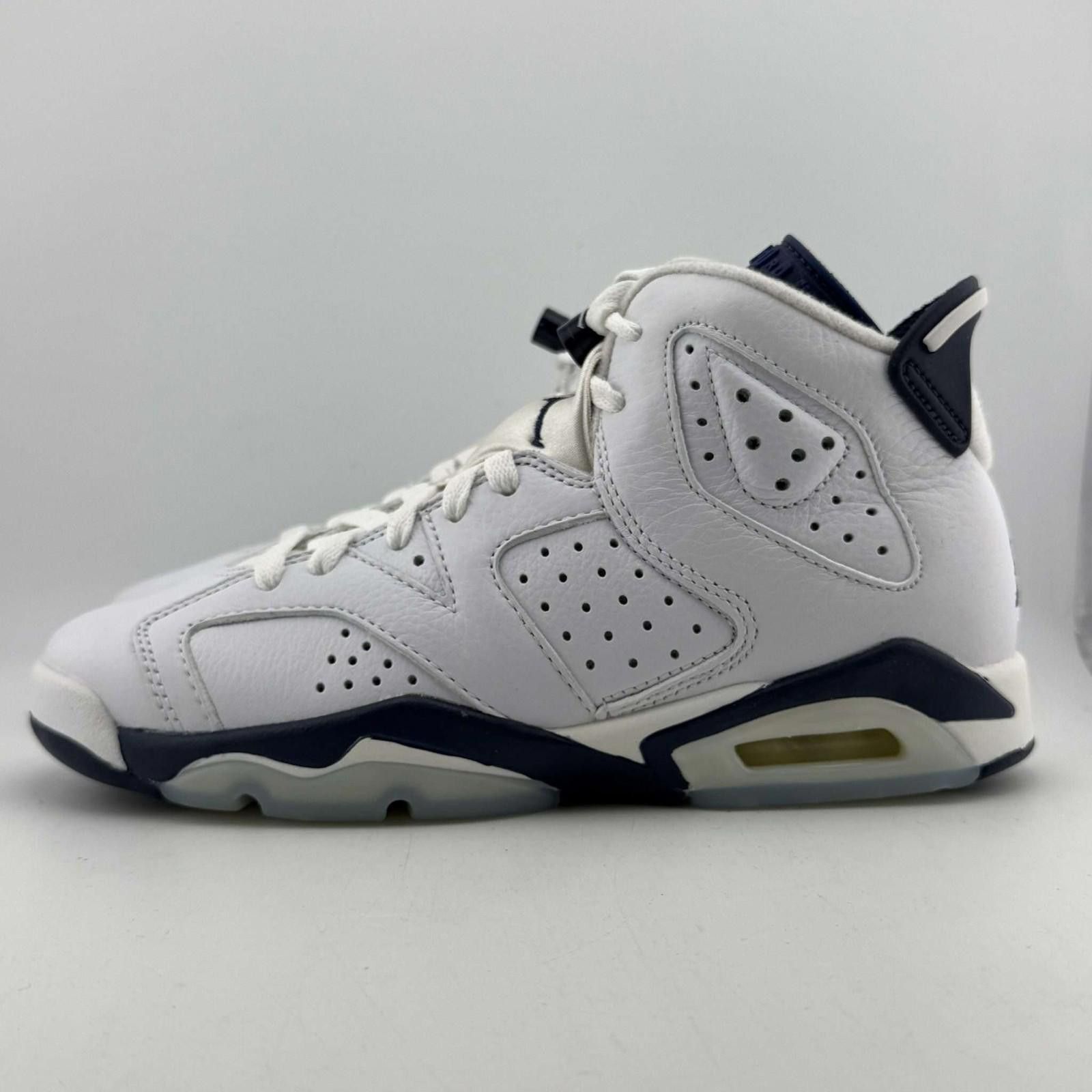 Jordan Brand Air Jordan 6 Retro GS White Midnight Navy 5Y Size US 5 / EU 37 - 2 Thumbnail