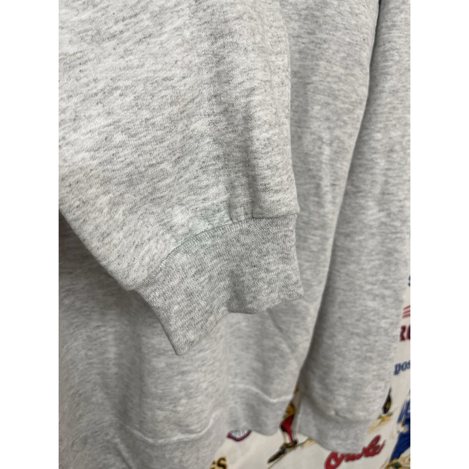 Other VTG Y2K FRIENDS SITCOM CREWNECK SWEATER SHIRT GRAY OFFICIAL Size US S / EU 44-46 / 1 - 4 Thumbnail