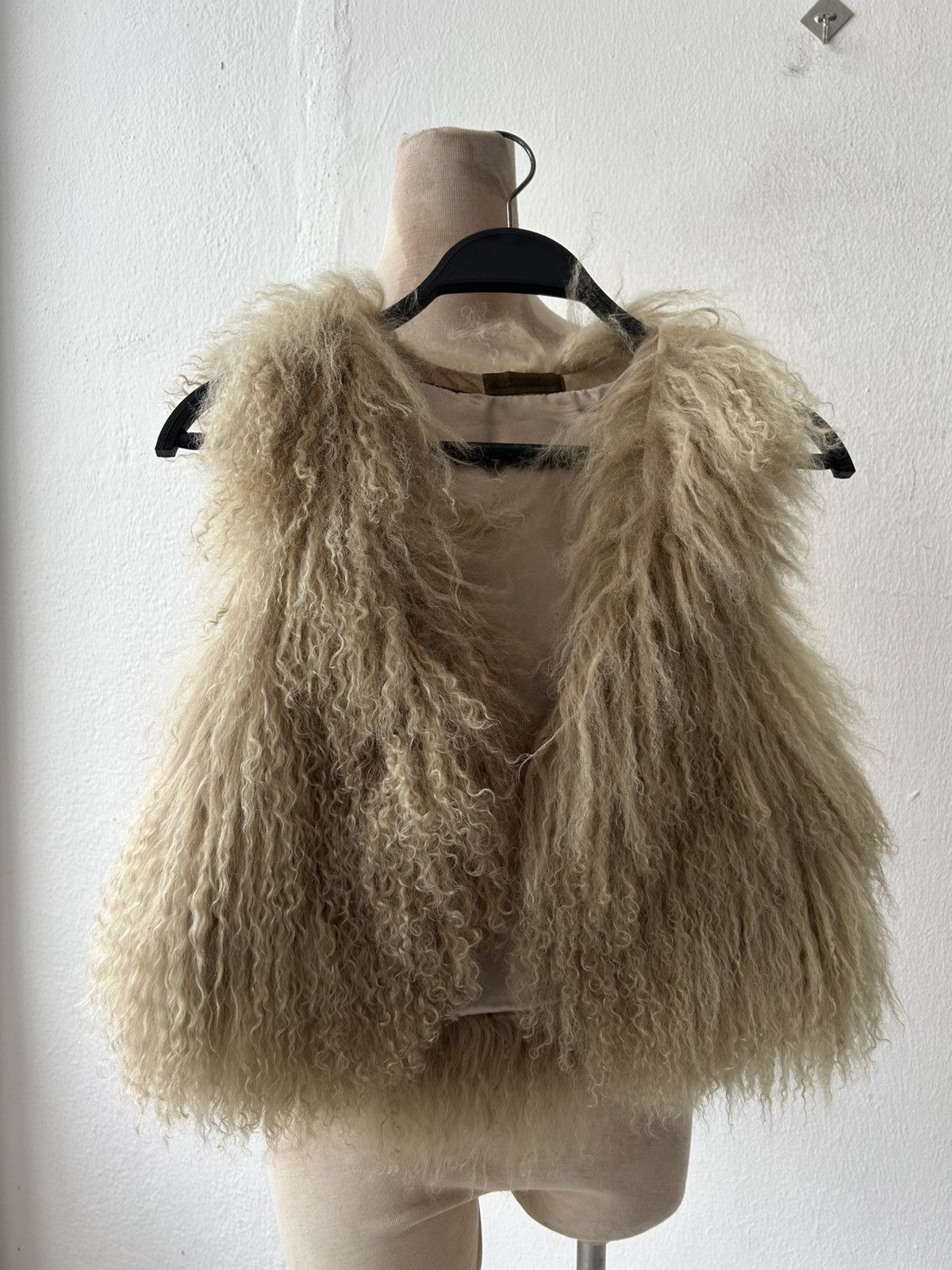 GOA GOA Sheep Fur Vest Size ONE SIZE - 16 Thumbnail