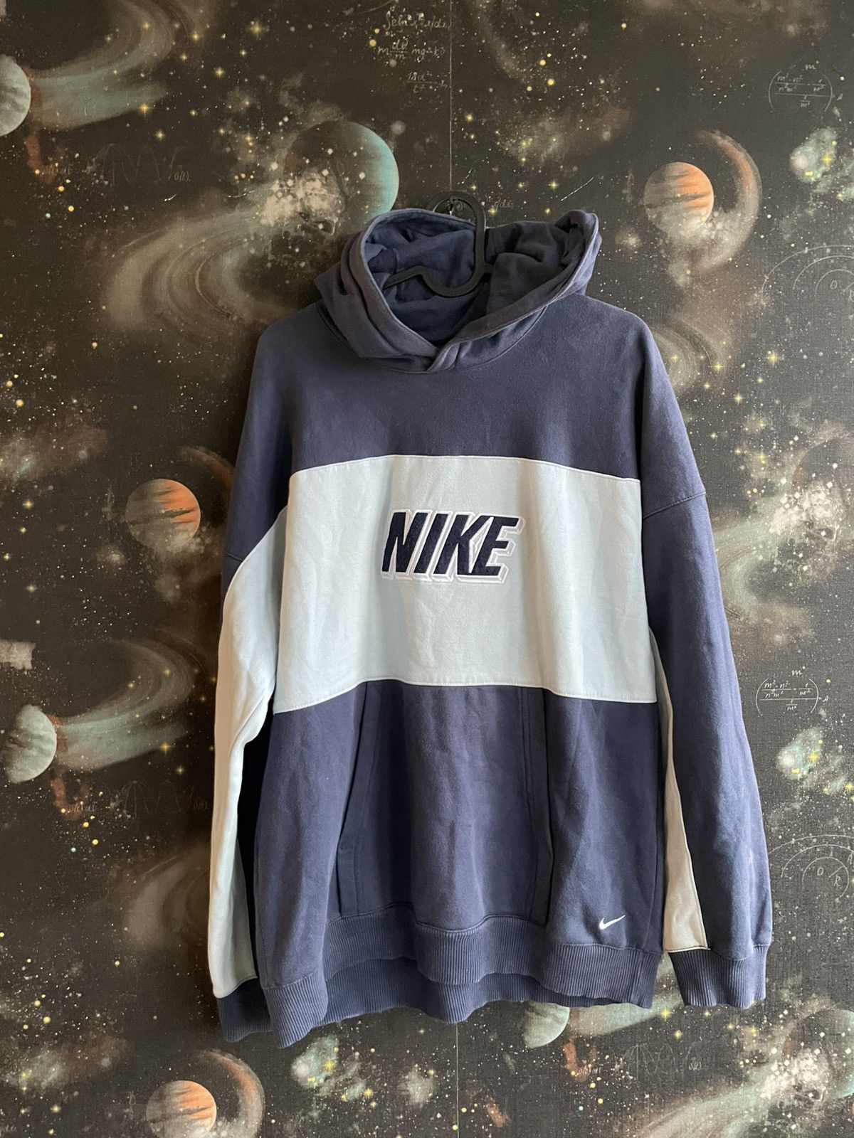 Nike × Vintage NIKE VINTAGE CENTER LOGO OVERSIZE BOXY HOODIE Size US XL / EU 56 / 4 - 1 Thumbnail