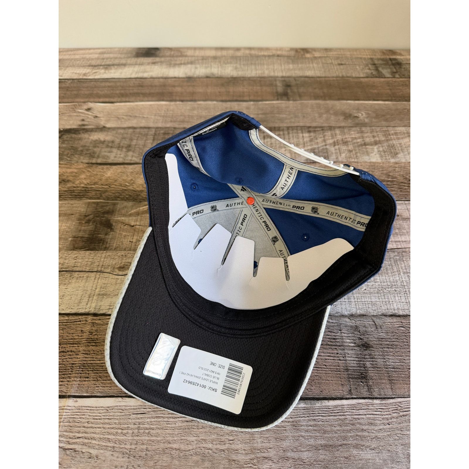 NHL NWT Toronto Maple Leafs Snapback Hat Size ONE SIZE - 8 Thumbnail