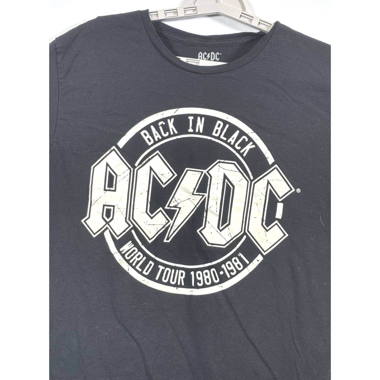 Vintage AC/DC T-Shirt Mens Large Black Back In Black World Tour 1980-1981 Graphic Tee Size US L / EU 52-54 / 3 - 2 Thumbnail