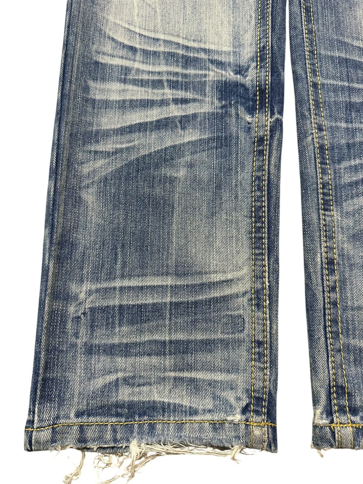 Japanese Brand Vintage Japanese Brand Faded Wash Distressed Style Jeans Size US 30 / EU 46 - 7 Thumbnail
