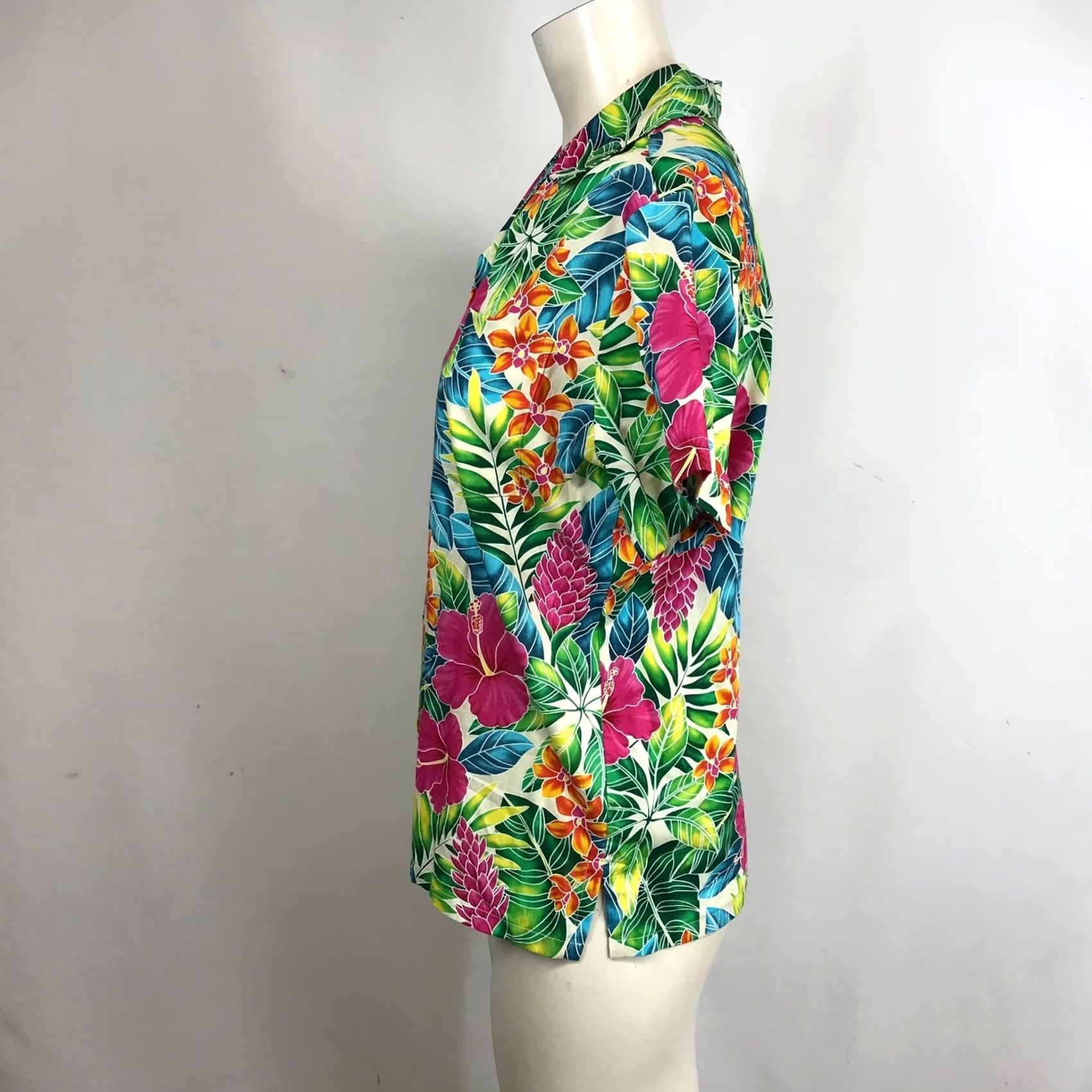 Vivobarefoot Go Barefoot Womens XS Hawaiian Tropical Floral Button-Up Shirt Size XS / US 0-2 / IT 36-38 - 6 Thumbnail