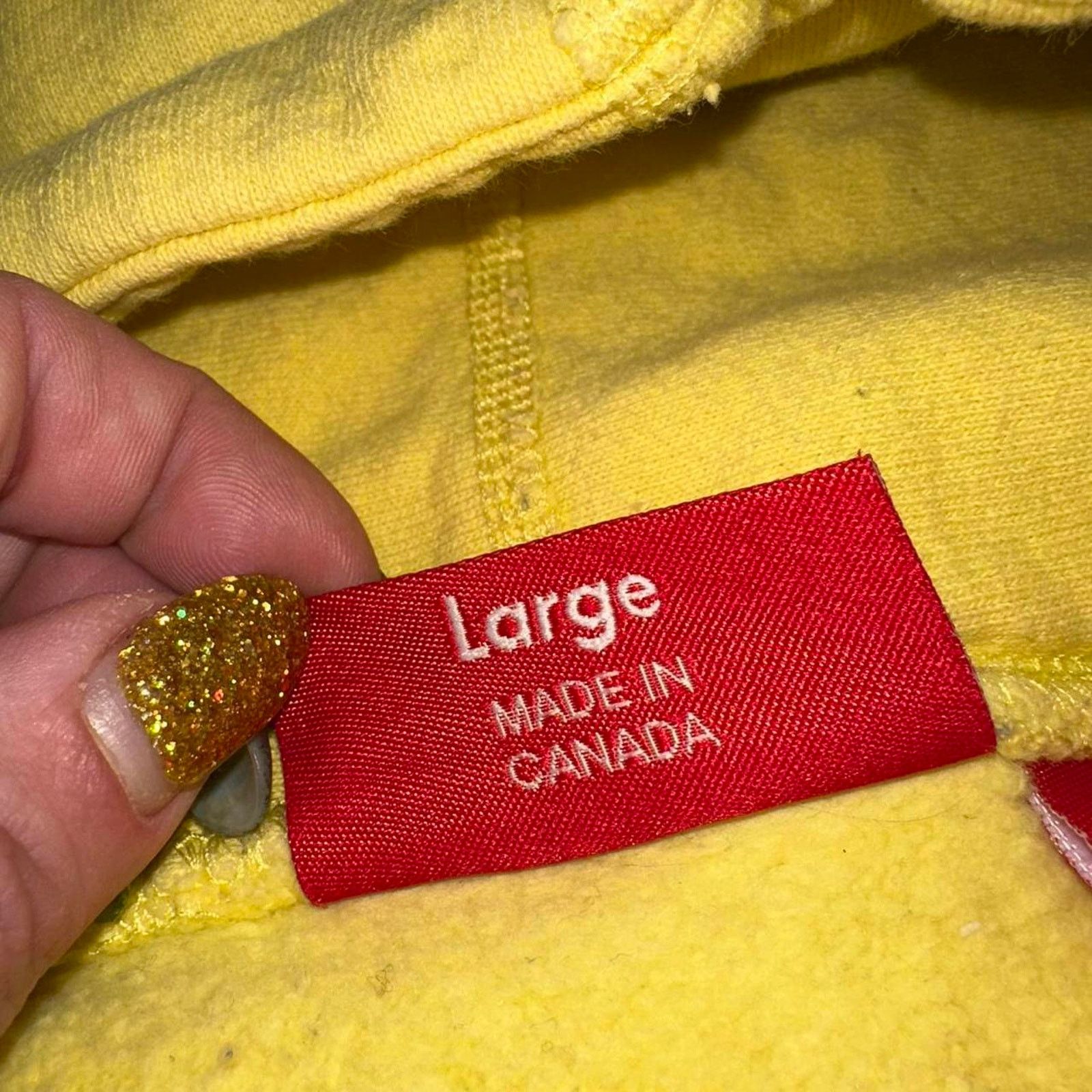 Supreme Supreme Embossed Logo Hooded Sweatshirt Lemon SS18 size L Size US L / EU 52-54 / 3 - 7 Thumbnail