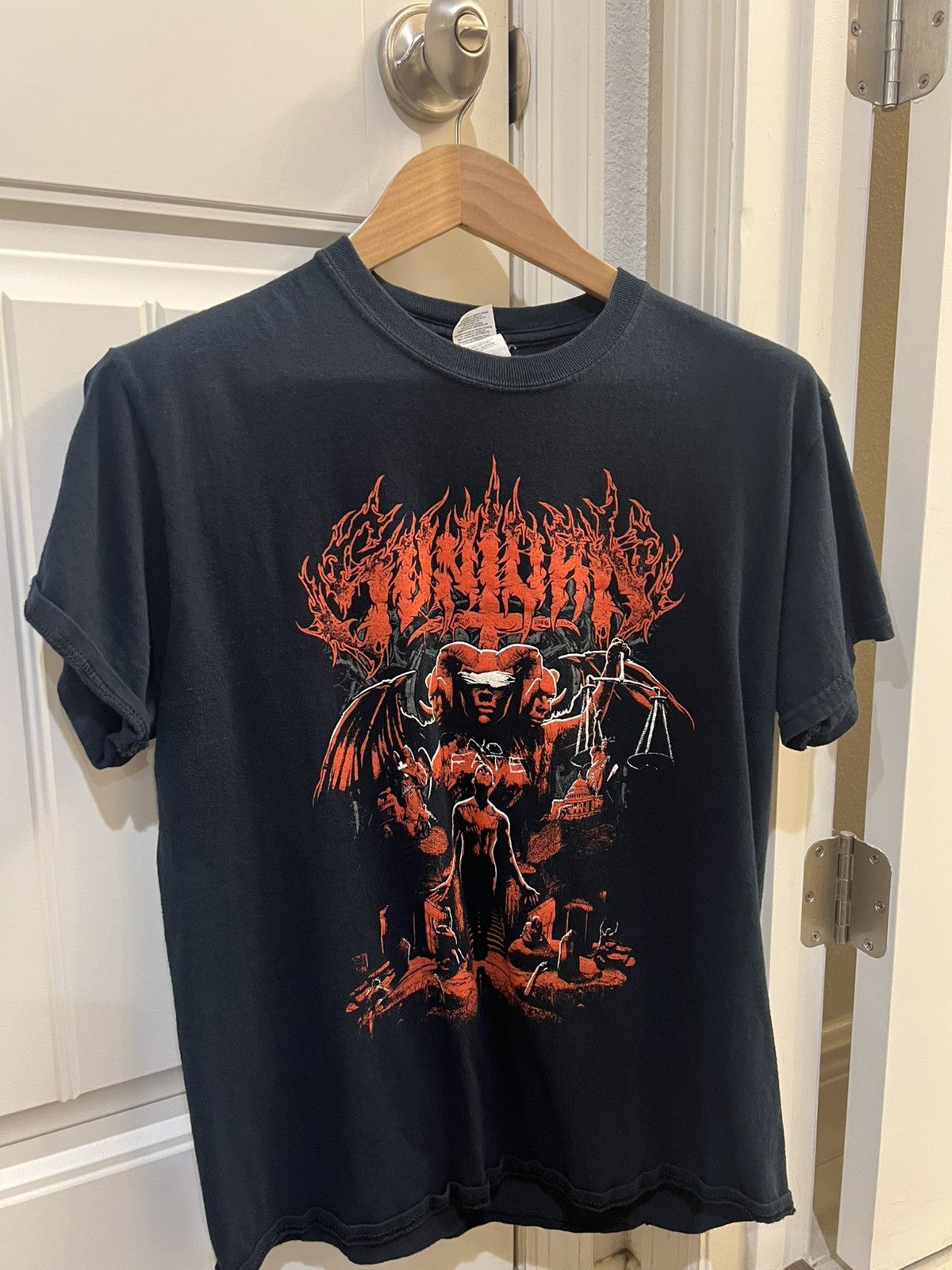 Gildan RARE Official Suntorn No Fate Deathcore Metal Merch T-Shirt Size US M / EU 48-50 / 2 - 3 Thumbnail