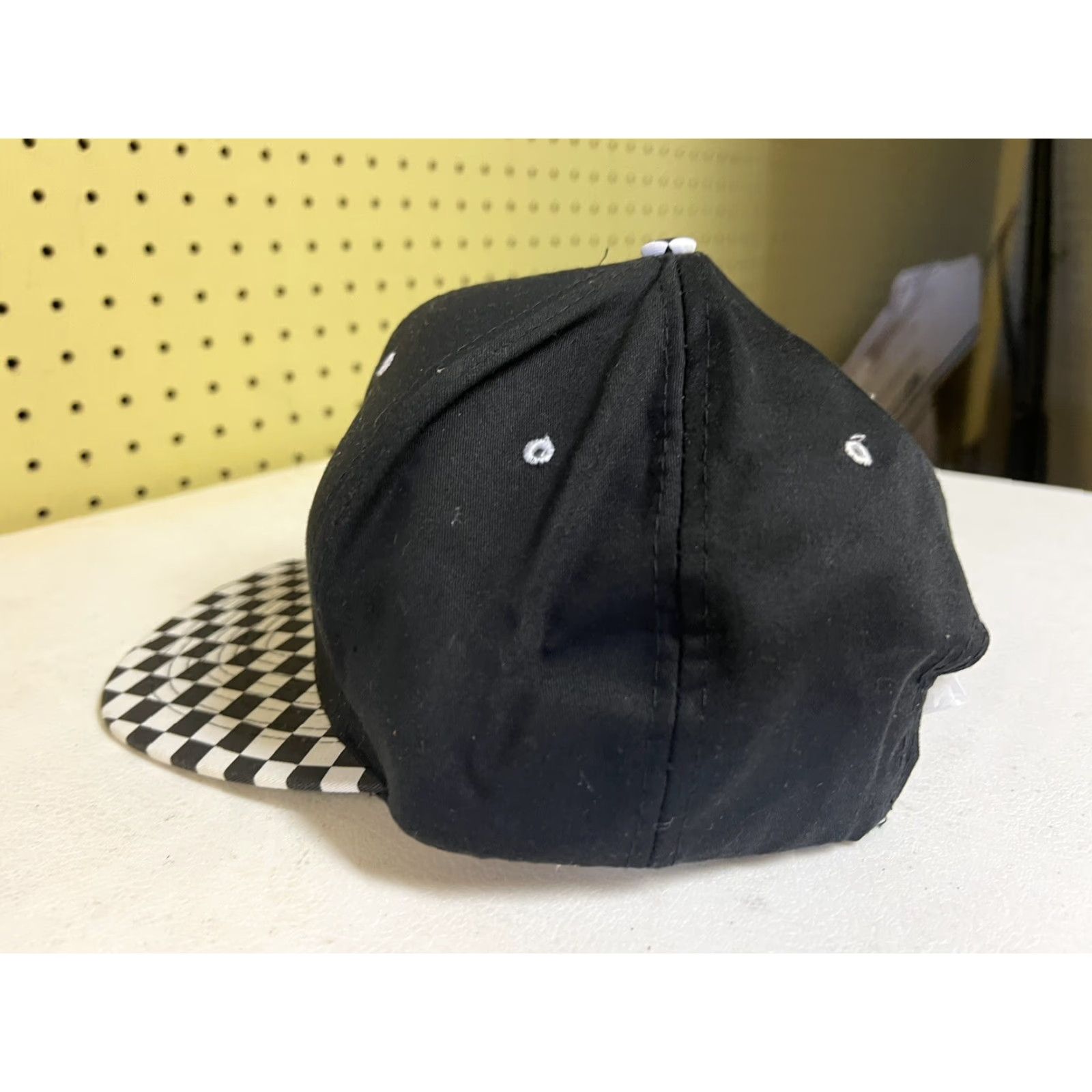 Speedo VINTAGE Las Vegas Speed Racers Embroidered snapback black checkerboard hat Mens Adjustable Size Black 90s Nissin Snapback Hat Size ONE SIZE - 4 Thumbnail