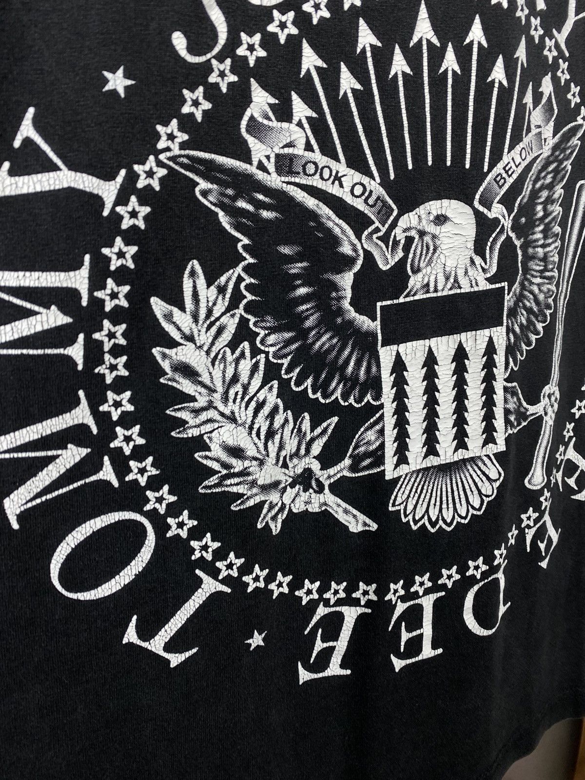 Band Tees 🎸Vintage 1979 T-Shirt Ramones Time Travelers Present Tee🎸 Size US M / EU 48-50 / 2 - 11 Thumbnail