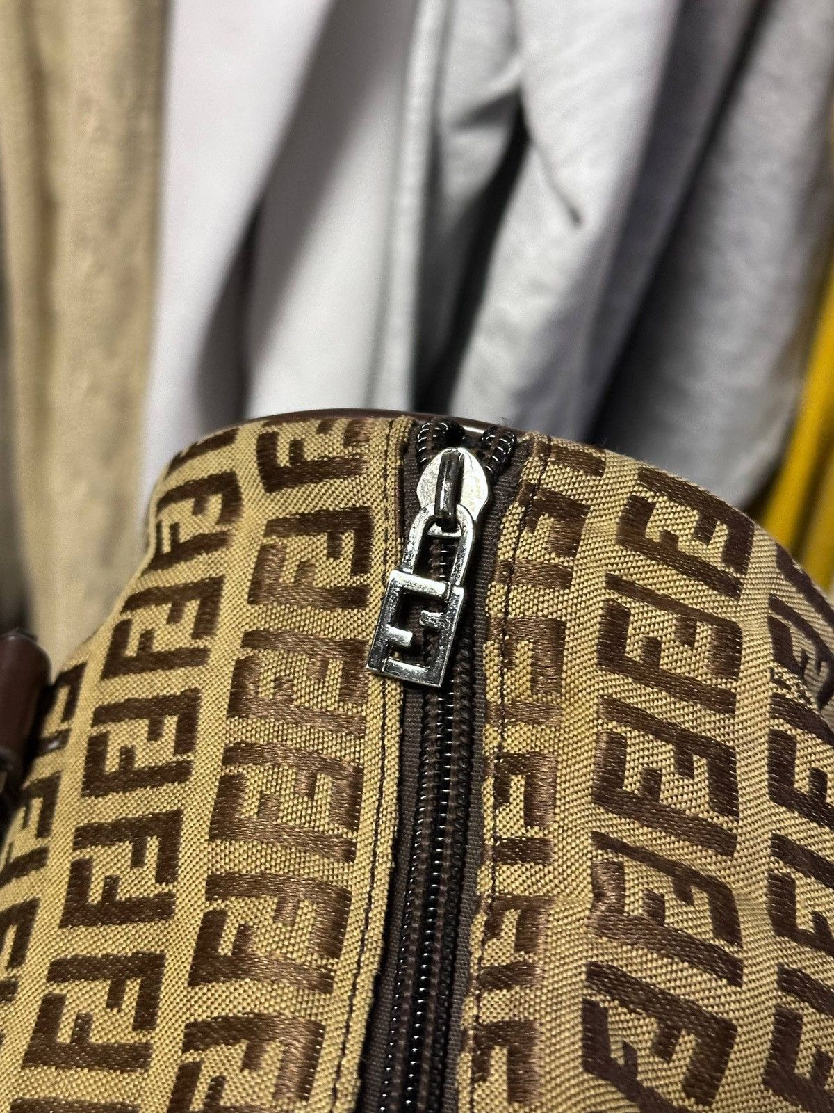 Fendi Vintage Fendi Monogram Shoulder Bag Rare Size ONE SIZE - 6 Thumbnail