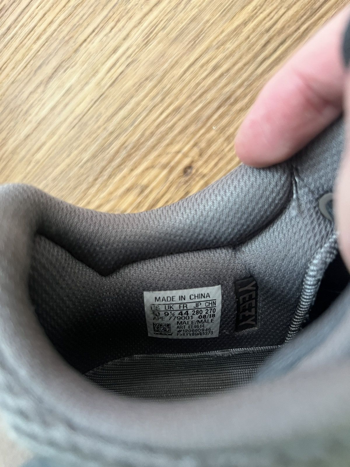 Adidas × Kanye West MAUVE 700 Size US 10 / EU 43 - 4 Thumbnail