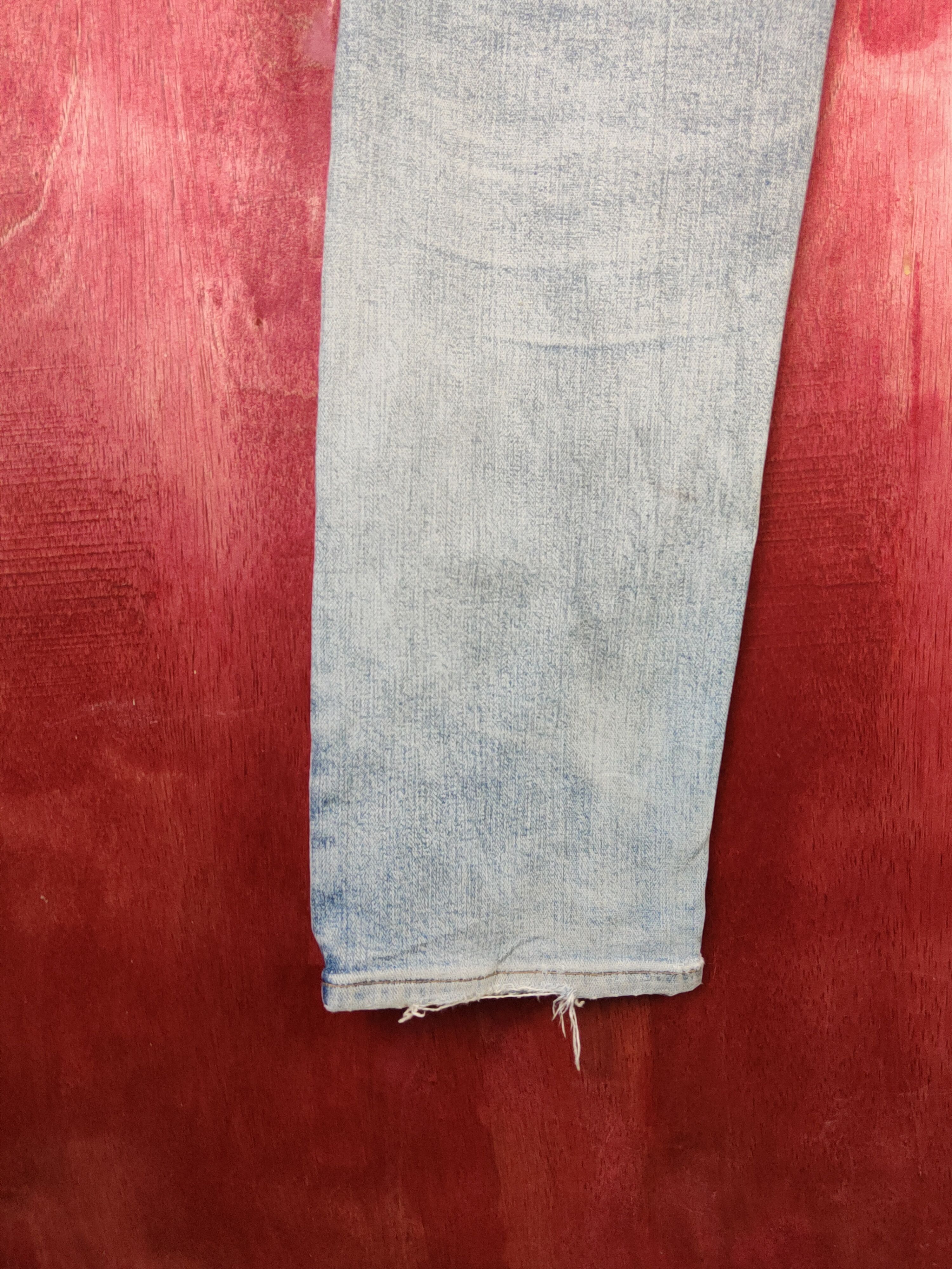 Japanese Brand Wrangler Blue Faded Distressed Ripped Jeans #S1703 Size US 31 - 9 Thumbnail