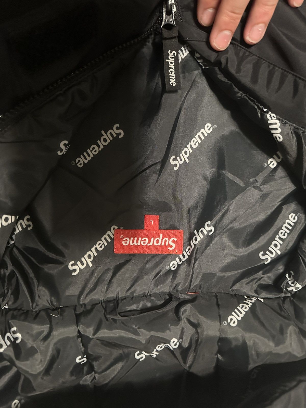 Supreme Supreme hooded logo half zip Size US L / EU 52-54 / 3 - 3 Thumbnail