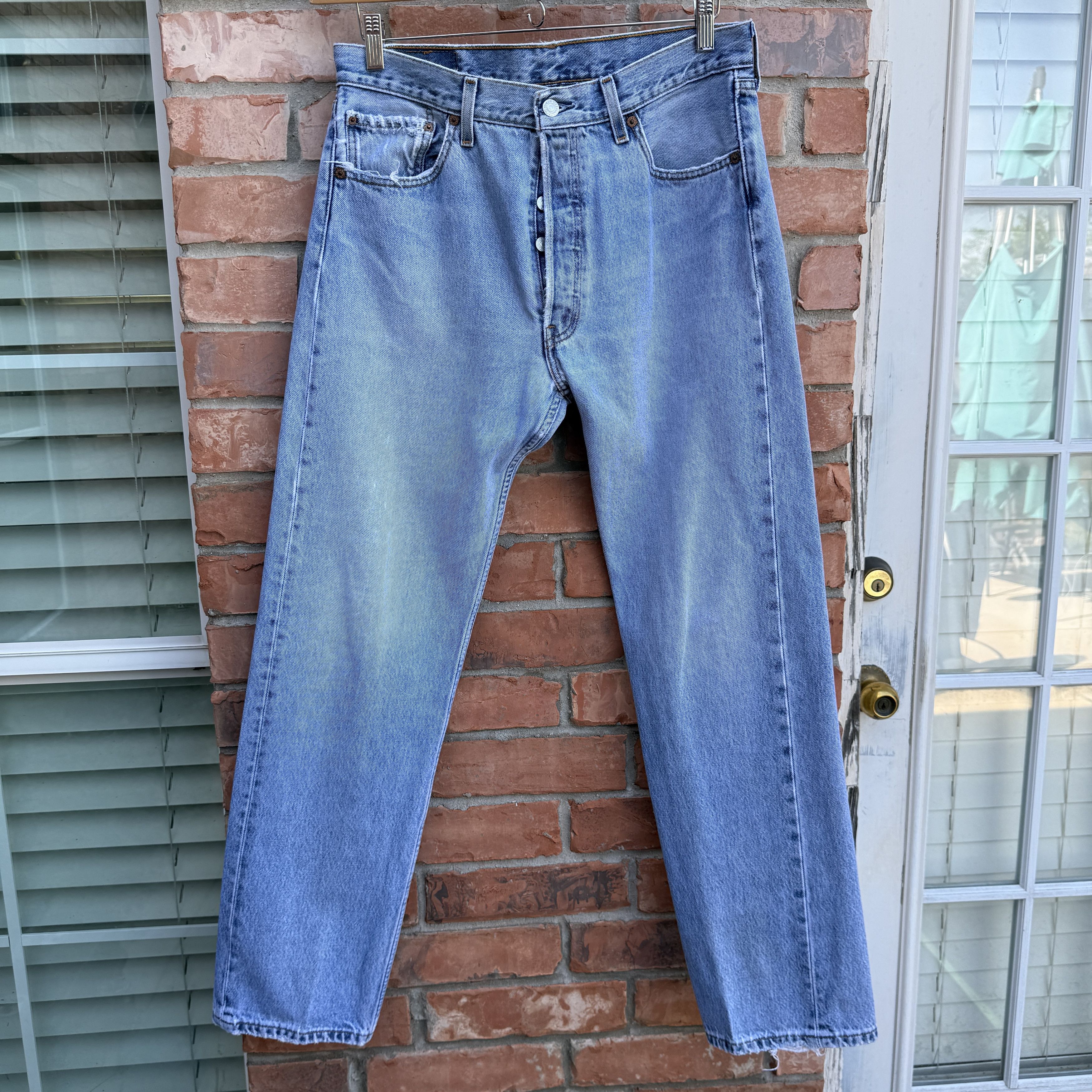 Levi's Vintage 90s Levis 501 Blue Button fly Denim Jeans Size US 32 / EU 48 - 1 Thumbnail