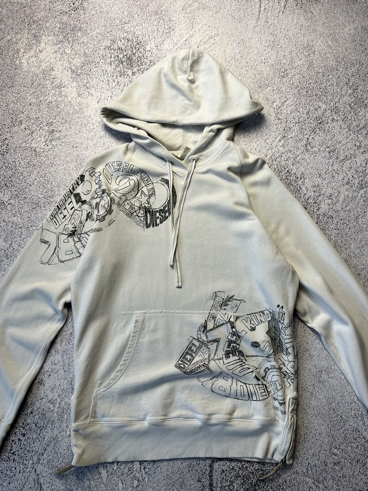 Diesel Rare Vintage Diesel hoodie big logo white Y2K Size US M / EU 48-50 / 2 - 3 Thumbnail