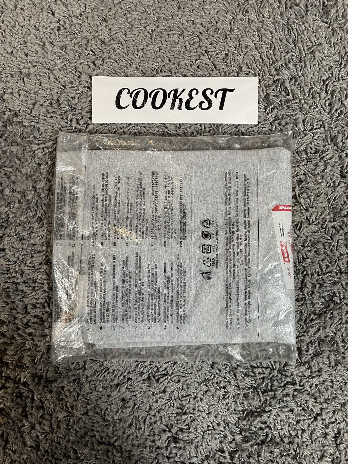 Supreme 2018FW Supreme Luden’s Cherry Candy Throat Drops Tee Grey Size US L / EU 52-54 / 3 - 8 Thumbnail
