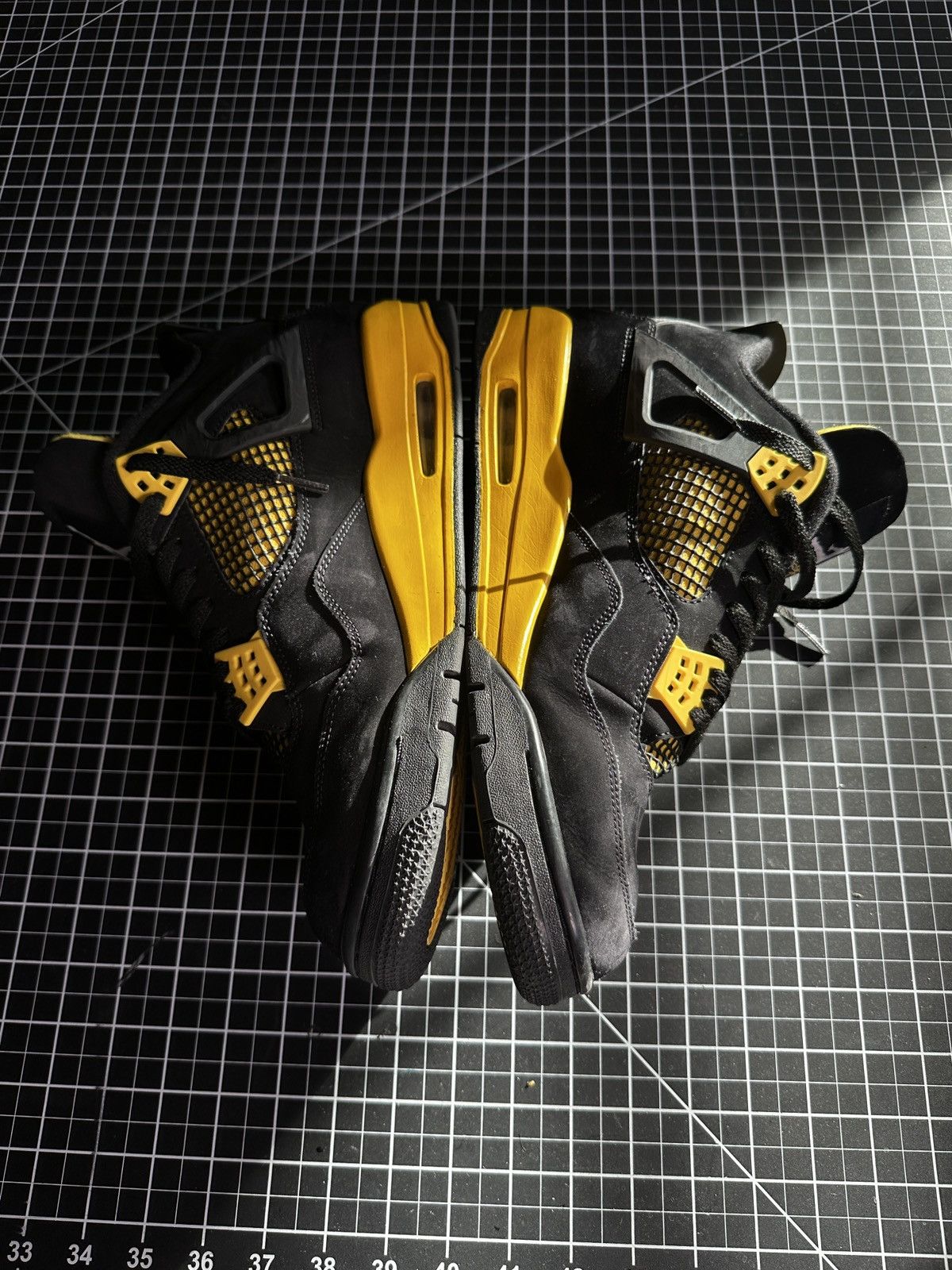 Nike Nike Air Jordan 4 Thunder Retro Size US 13 / EU 46 - 4 Thumbnail