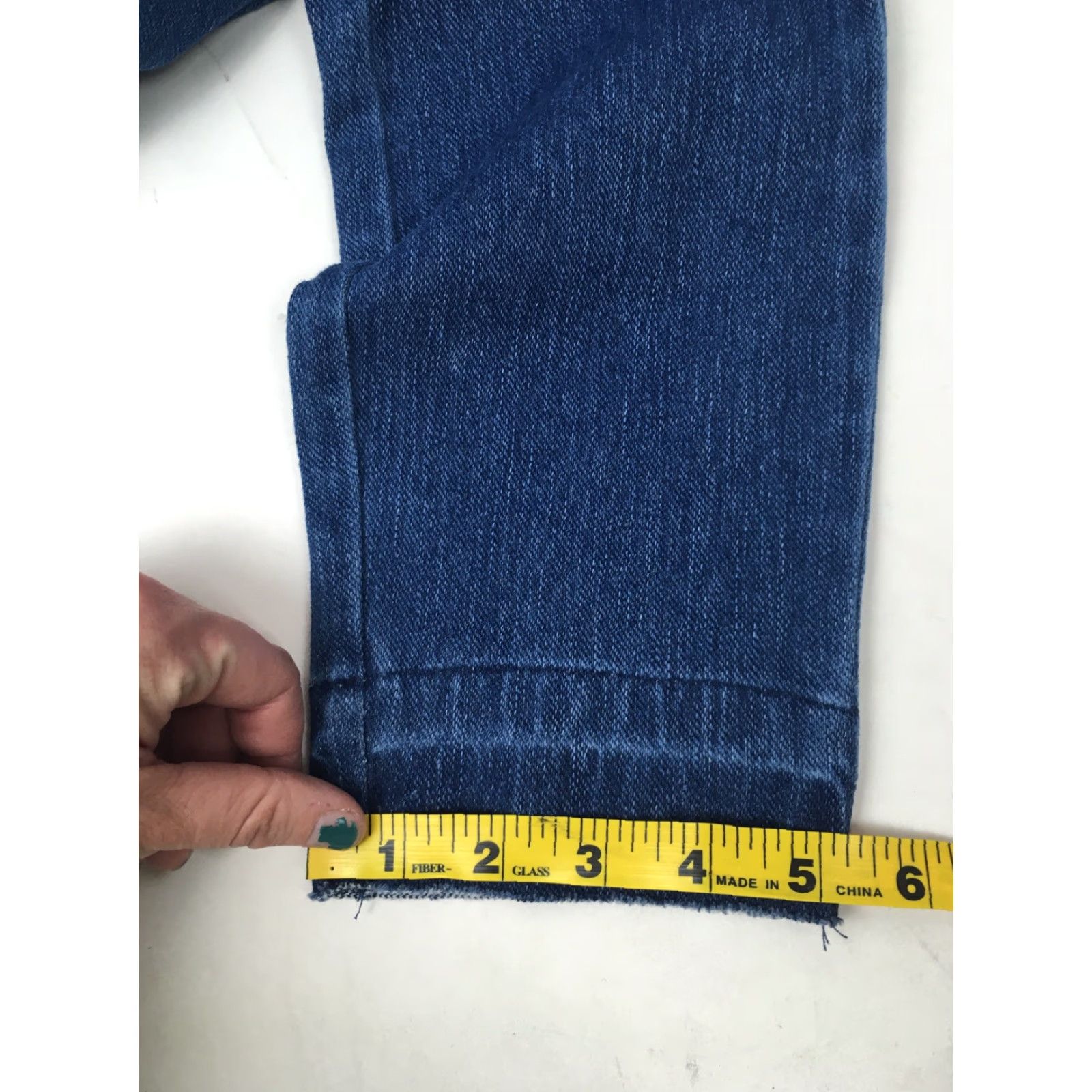 Isaac Mizrahi Isaac Mizrahi Live Jeans Women's Size 2 Slim Elastic Waist Blue Denim Raw Hem Knit 28in Inseam Womens Tailored Slimming Modern 90s? Size 26" / US 2 / IT 38 - 5 Thumbnail