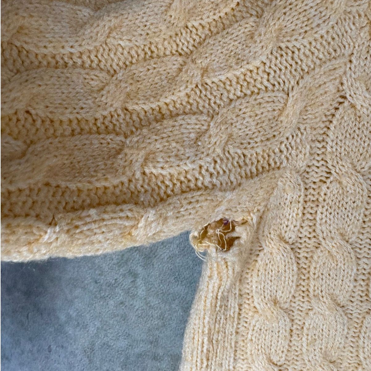 Vintage VTG 80s Lord Jeff Cable Knit Sweater Mens Sz S V Neck Yellow Size US S / EU 44-46 / 1 - 8 Thumbnail