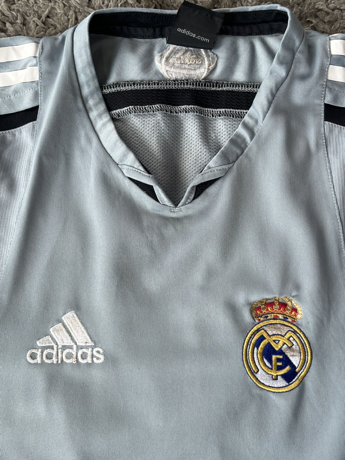 Vintage Vintage Adidas Soccer Jersey Real Madrid 2004-2005 Size US S / EU 44-46 / 1 - 5 Thumbnail