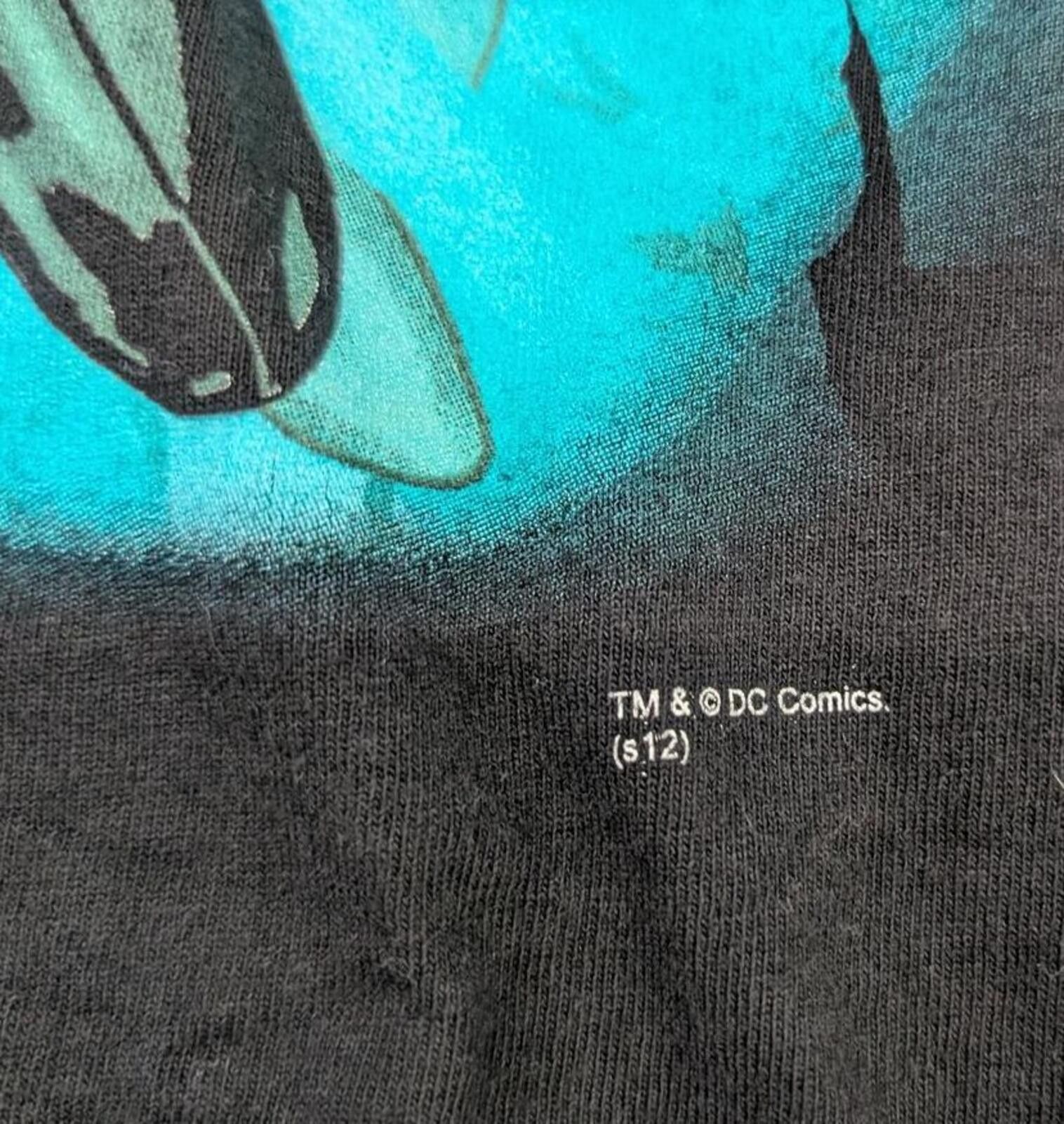 Hanes DC Comics Batwoman Graphitti 2012 Comic Book Promo T-shirt Size US M / EU 48-50 / 2 - 3 Thumbnail