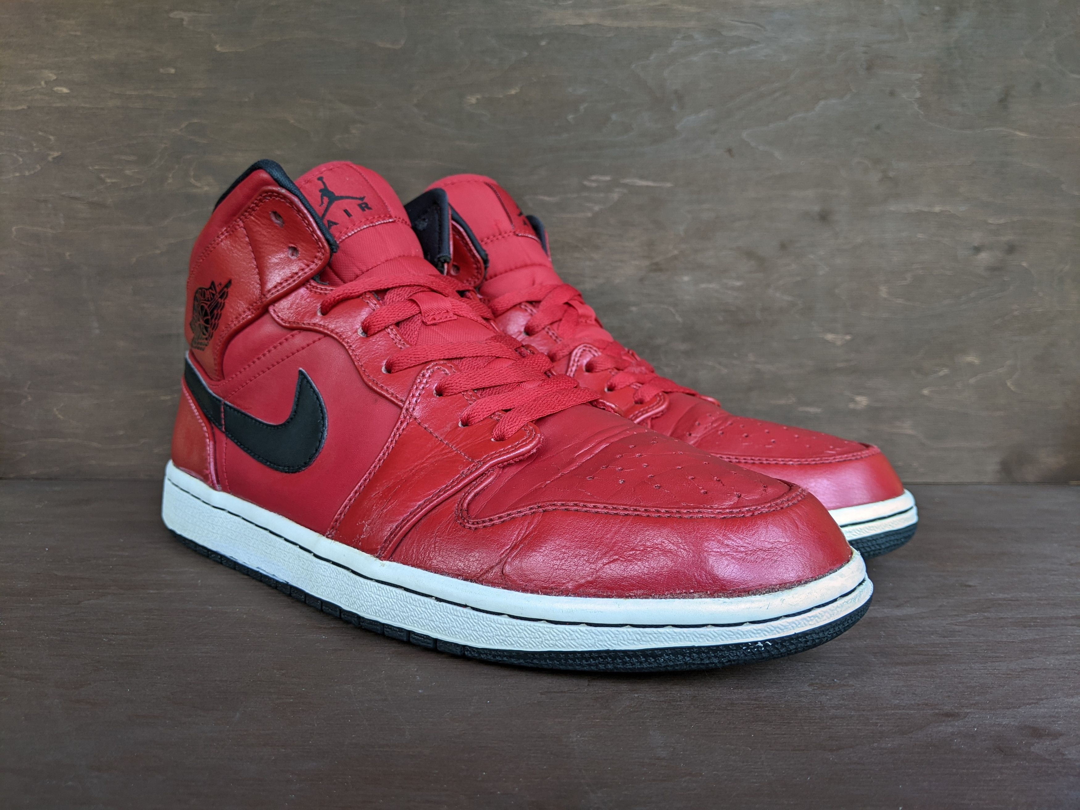 Jordan Brand Nike Air Jordan 1 Mid Gym Red Black Patent US 11 Size US 11 / EU 44 - 5 Thumbnail