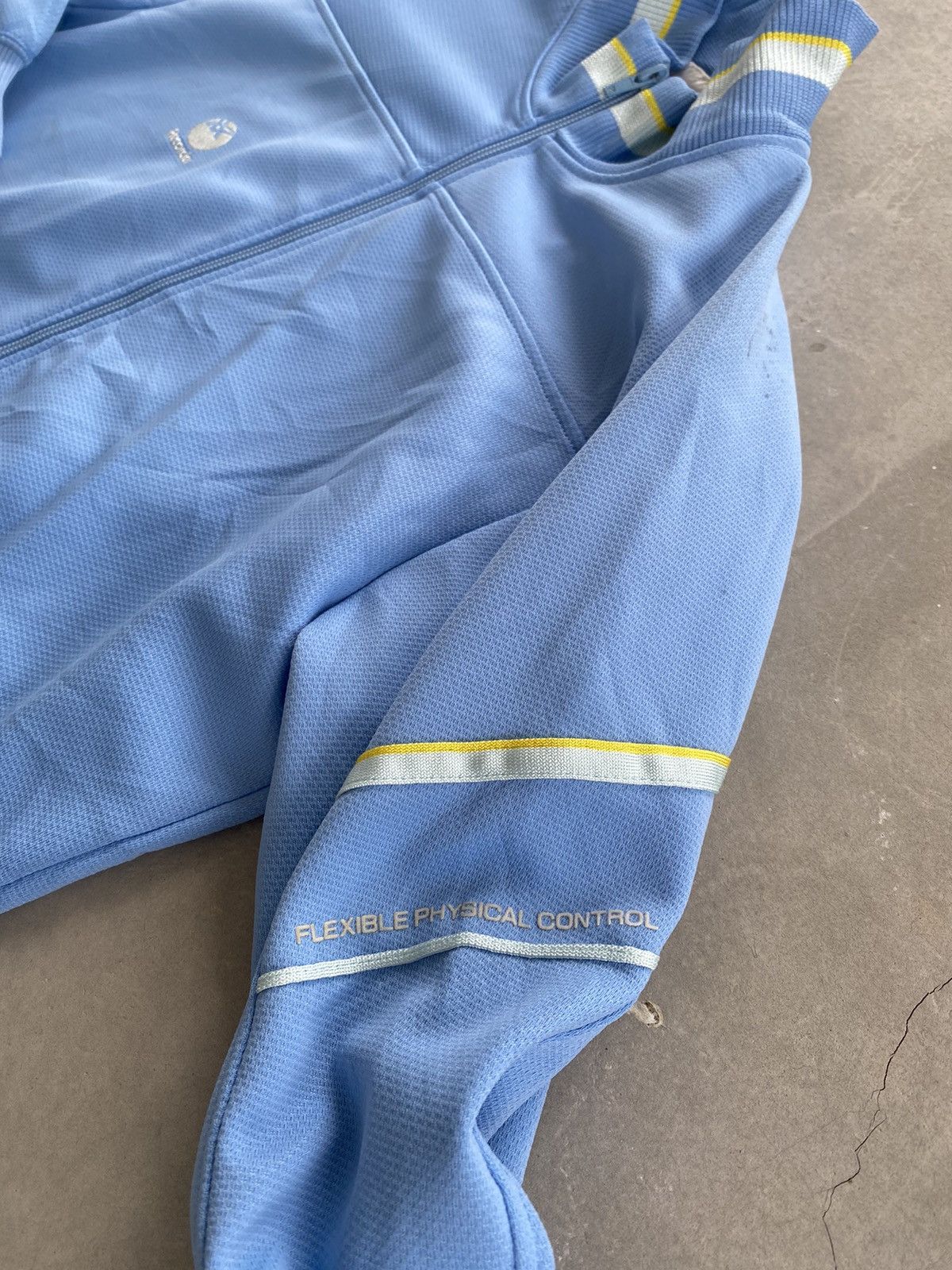 Asics × Vintage VINTAGE ASICS ZIPPER TRACKTOP Size US M / EU 48-50 / 2 - 3 Thumbnail