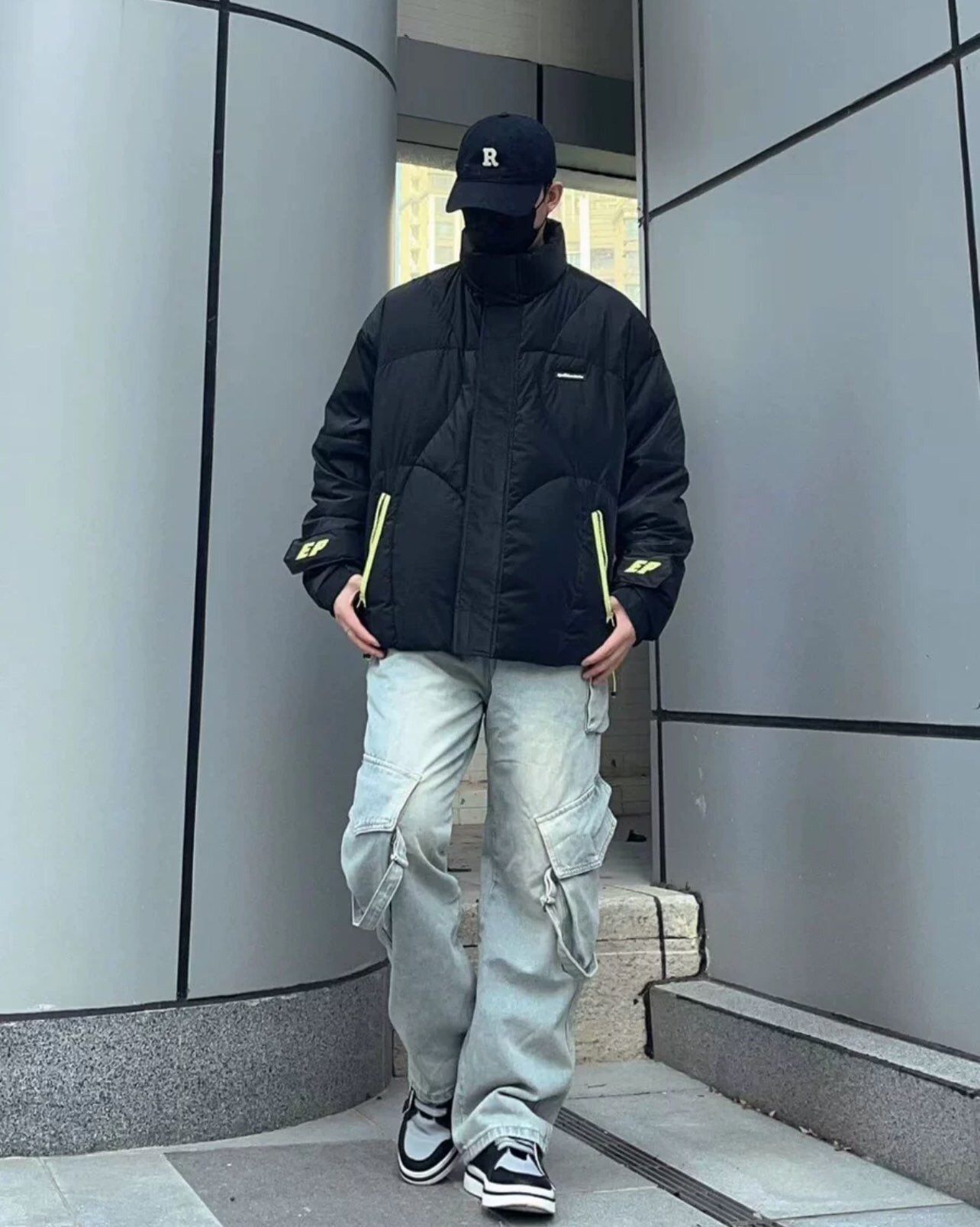 Japanese Brand × Jean Retro Straight Leg Cargo Pants Size US 27 - 4 Thumbnail