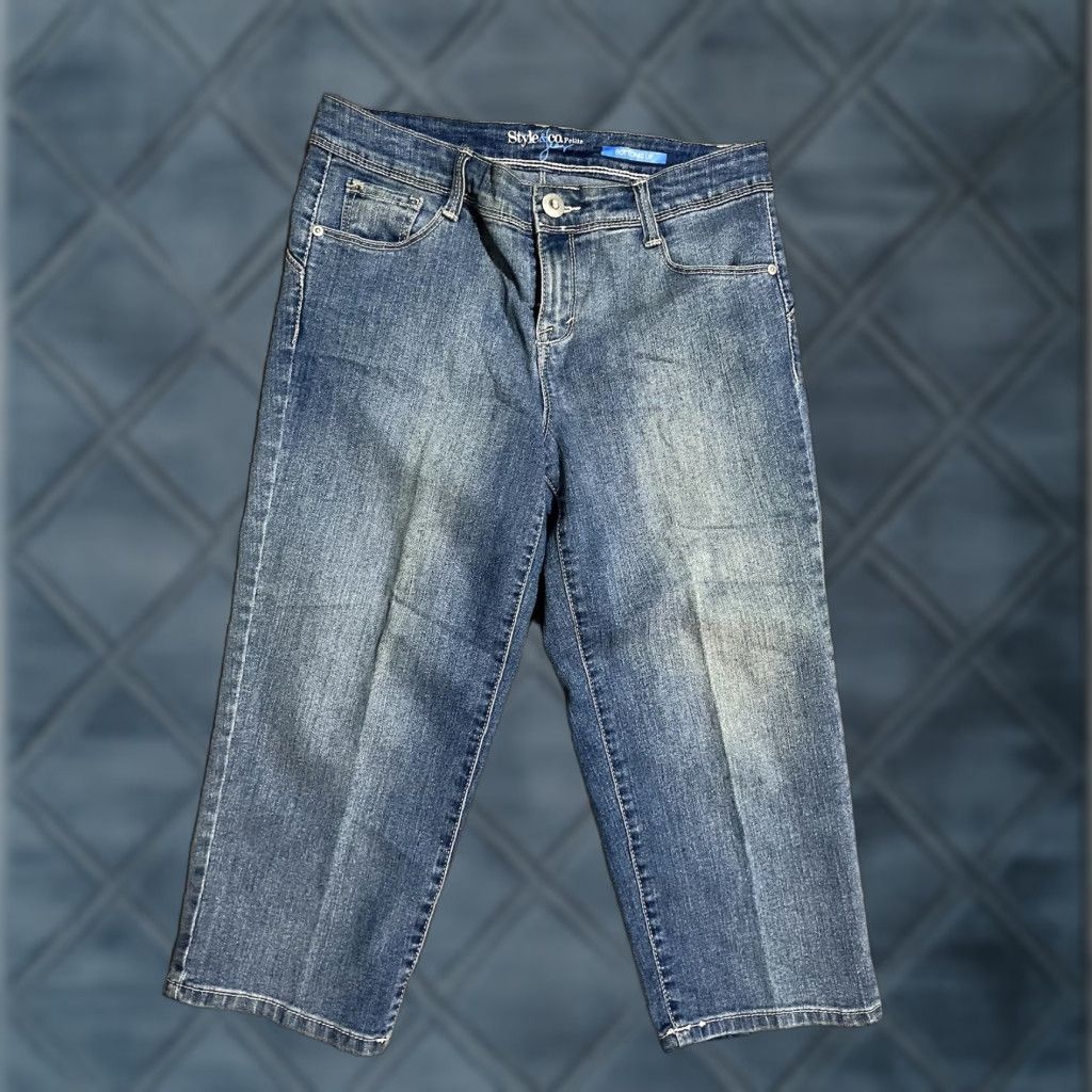 Vintage Style & Co. Jeans Capri Women's 6P Blue 5-Pocket Mid Rise Medium Wash Size 28" / US 6 / IT 42 - 1 Thumbnail