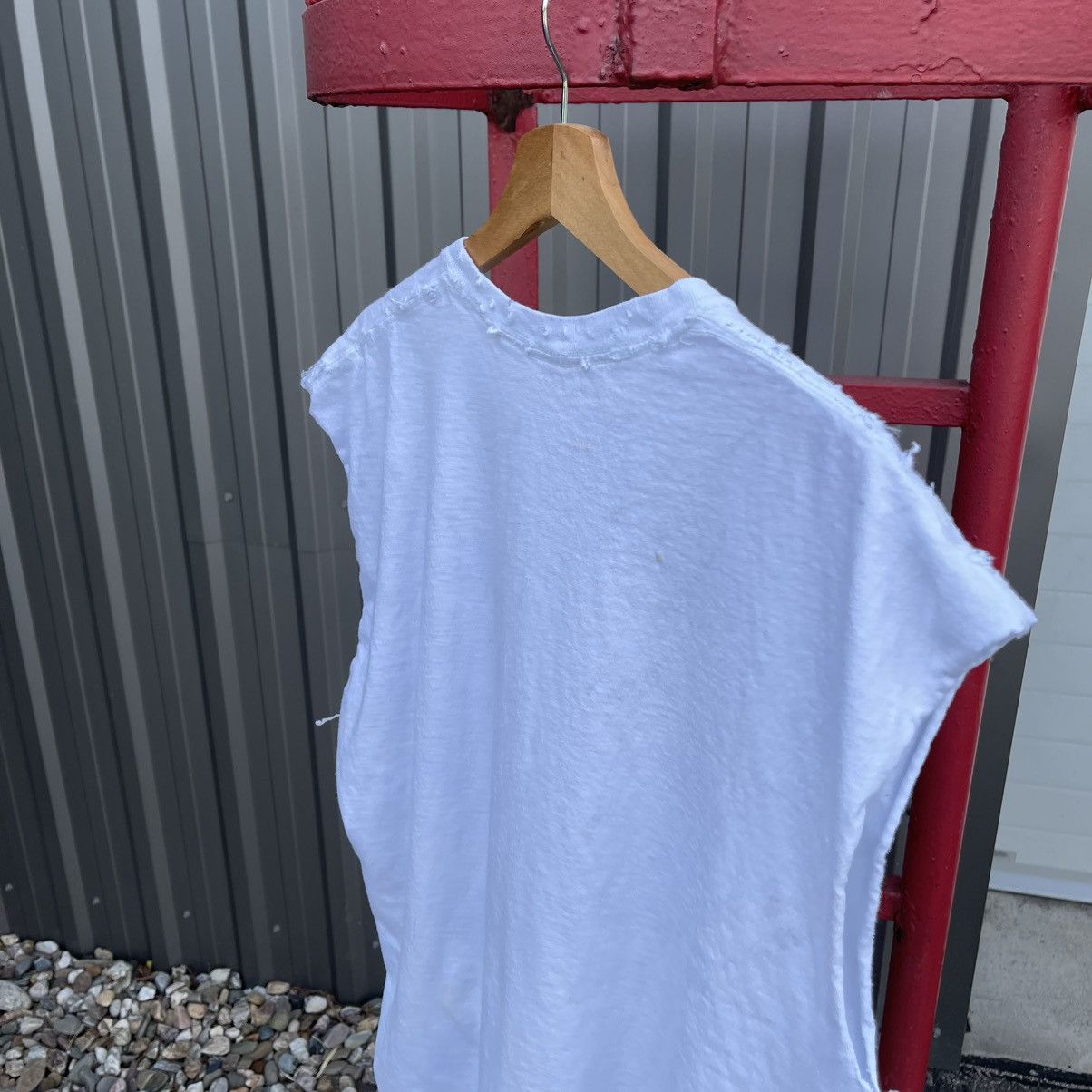 Oakley VINTAGE Y2K OAKLEY SLEEVELESS TEE TRASHED CUSTOM AVANT GARDE Size US L / EU 52-54 / 3 - 10 Thumbnail