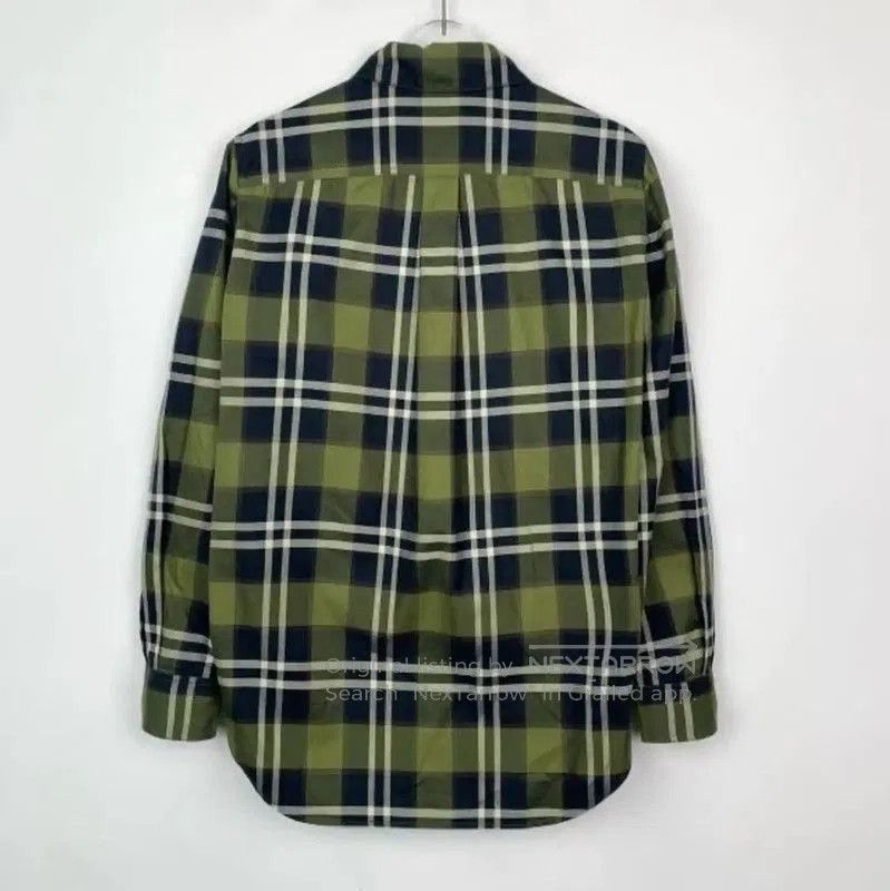 Burberry Burberry Green Long Sleeve Crop Shirt. Size XS / US 0-2 / IT 36-38 - 2 Thumbnail