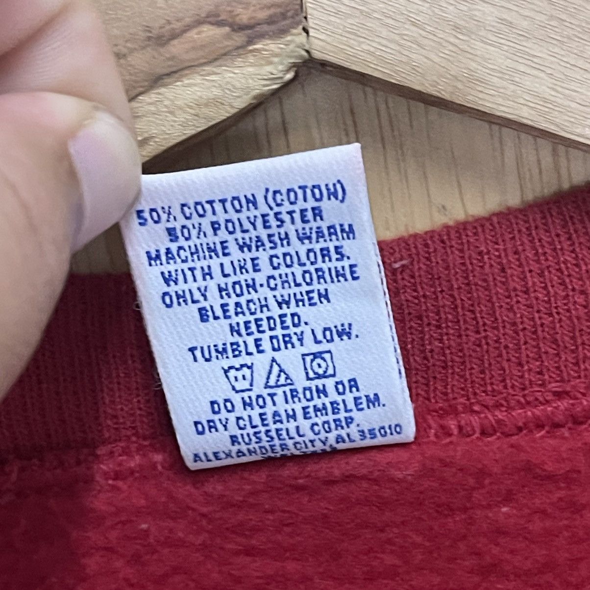 Russell Athletic Vintage 90’s Russell Athletic Crewneck Sweatshirt Size US L / EU 52-54 / 3 - 10 Thumbnail