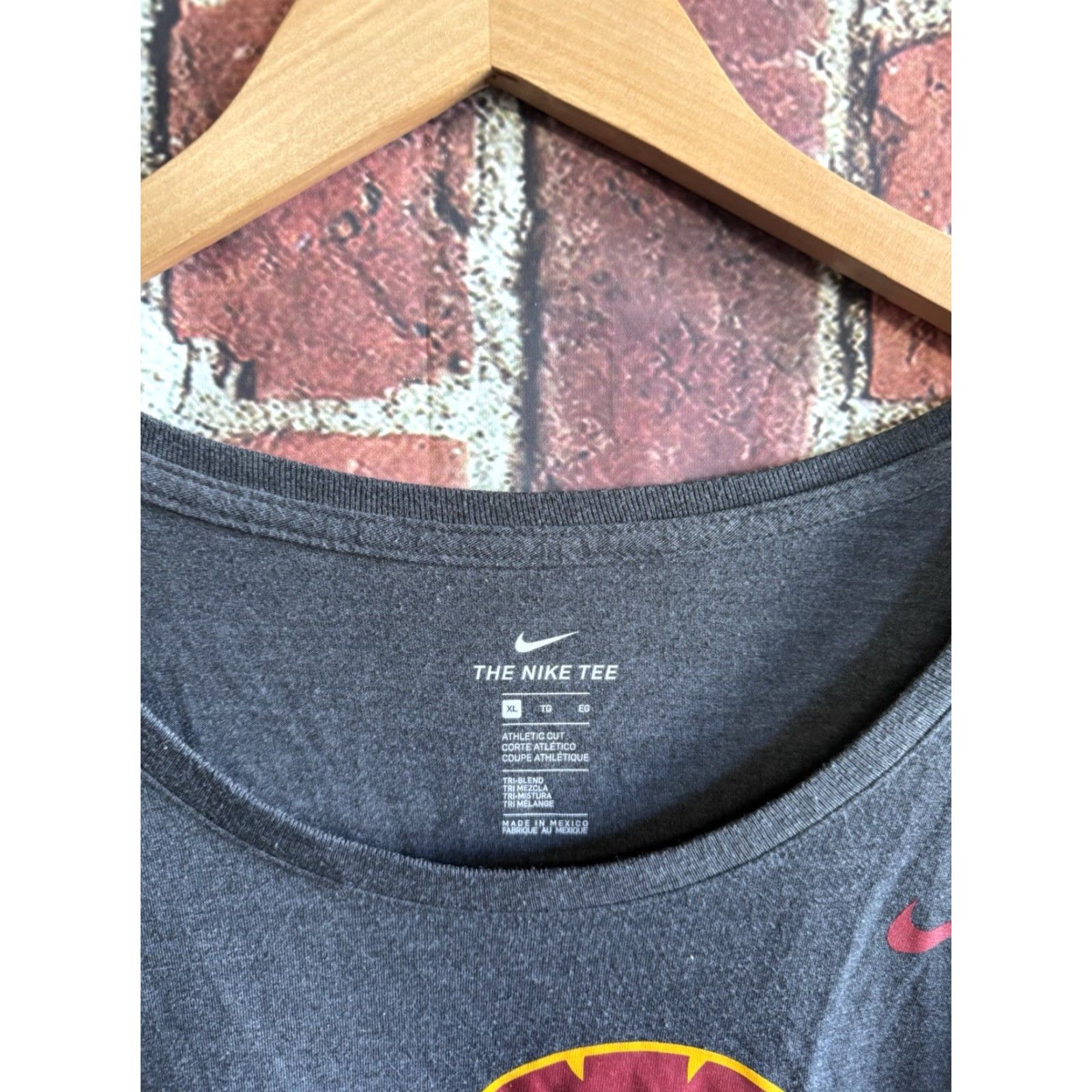 Nike Nike Dri-Fit T-Shirt Womens Long Sleeve Gray USC Graphic XL Pullover Shirt Regular Fit Size XL / US 12-14 / IT 48-50 - 3 Thumbnail