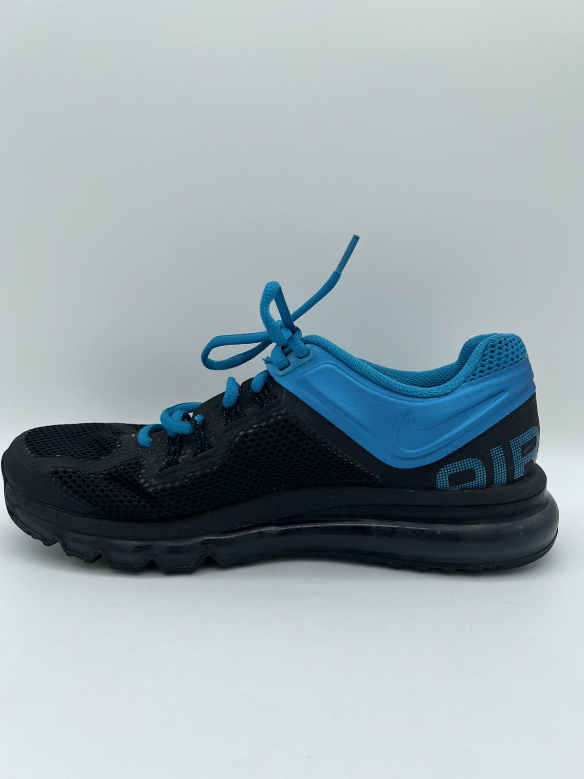 Nike RARE EUC NIKE Women Air Max 2013 Black Blue US 10 555363-005 Size US 10 / IT 40 - 6 Thumbnail