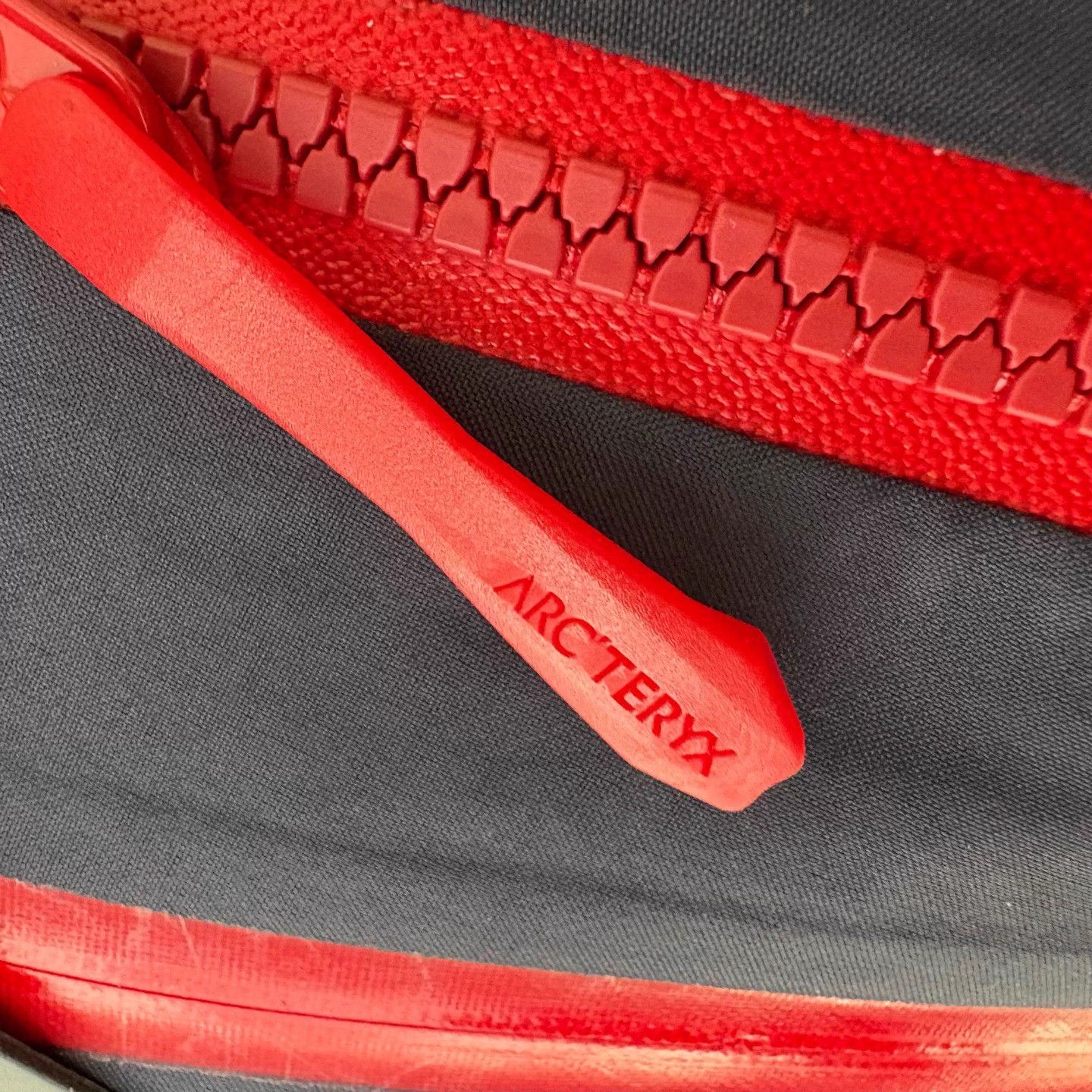 Arc'teryx Arcteryx Alpha SV GORE-TEX Colorblock Year Dragon Yellow Size XS / US 0-2 / IT 36-38 - 5 Thumbnail