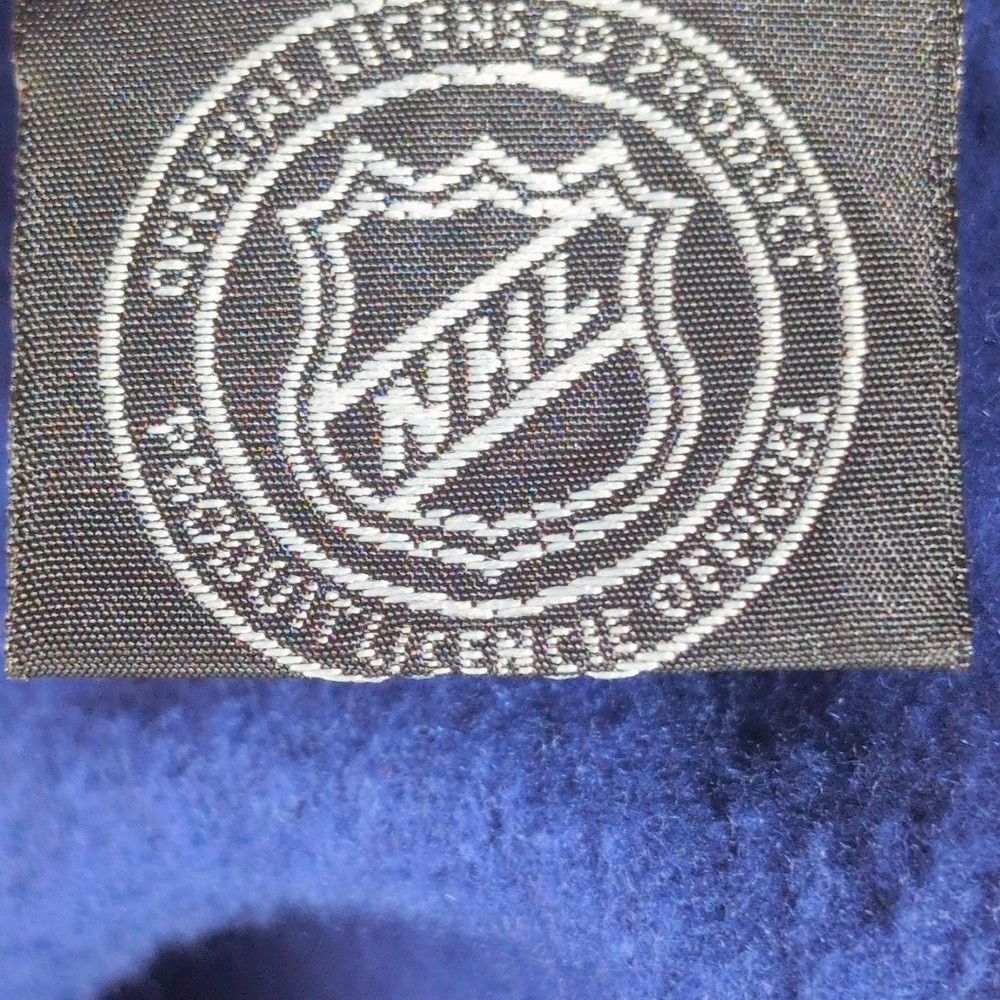 Vintage Waves Blue Canucks Hockey XXL Men's Hoodie Vintage Size US XXL / EU 58 / 5 - 6 Thumbnail