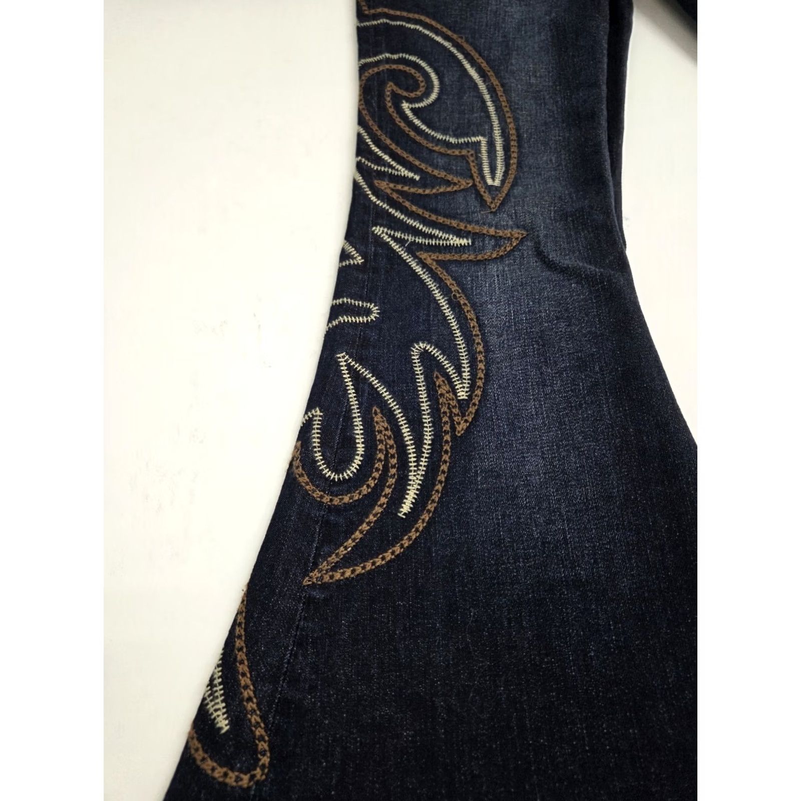 Vintage NWT Shyanne Womens Country Wear Flare Embroidered Blue Jeans 26/34 Jeans Women Cowgirl Flared 5-Pocket Cotton Spandex Blue NWT Size 26" / US 2 / IT 38 - 6 Thumbnail